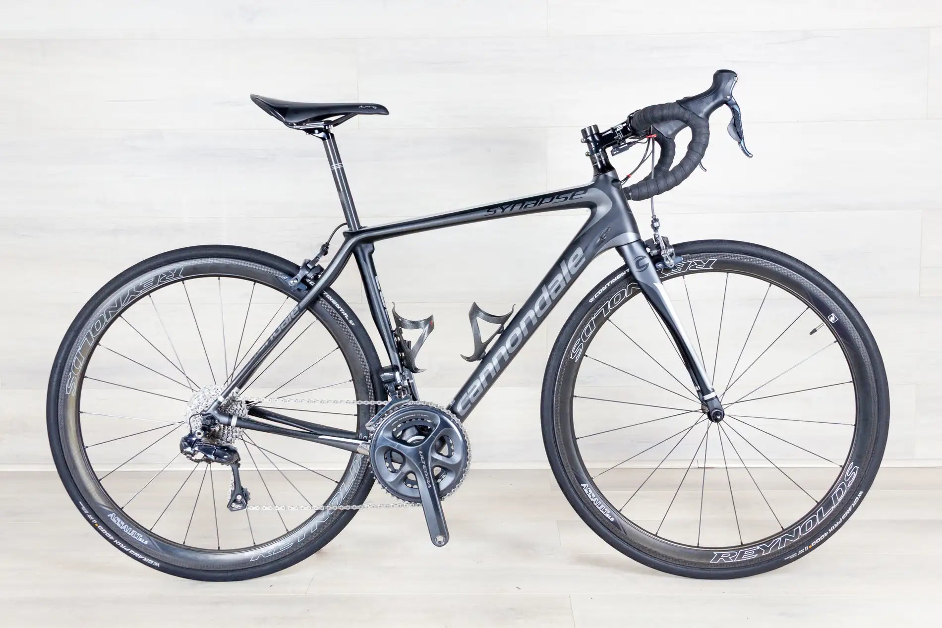CANNONDALE SYNAPSE CARBON 2017年モデル Cannondale Synapse - 2017, 51 cm – Lebel Bicycles