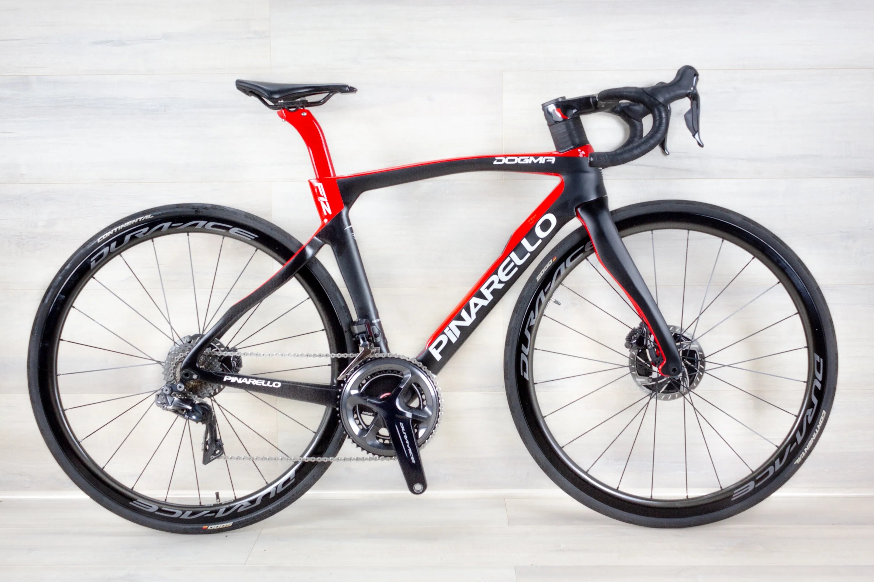 PINARELLO DOGMA カーボンブラック F12 CF480 CC500 DOGMA F12 PINARELLO DOGMA カーボンブラック F12 CF480 CC500 DOGMA F12