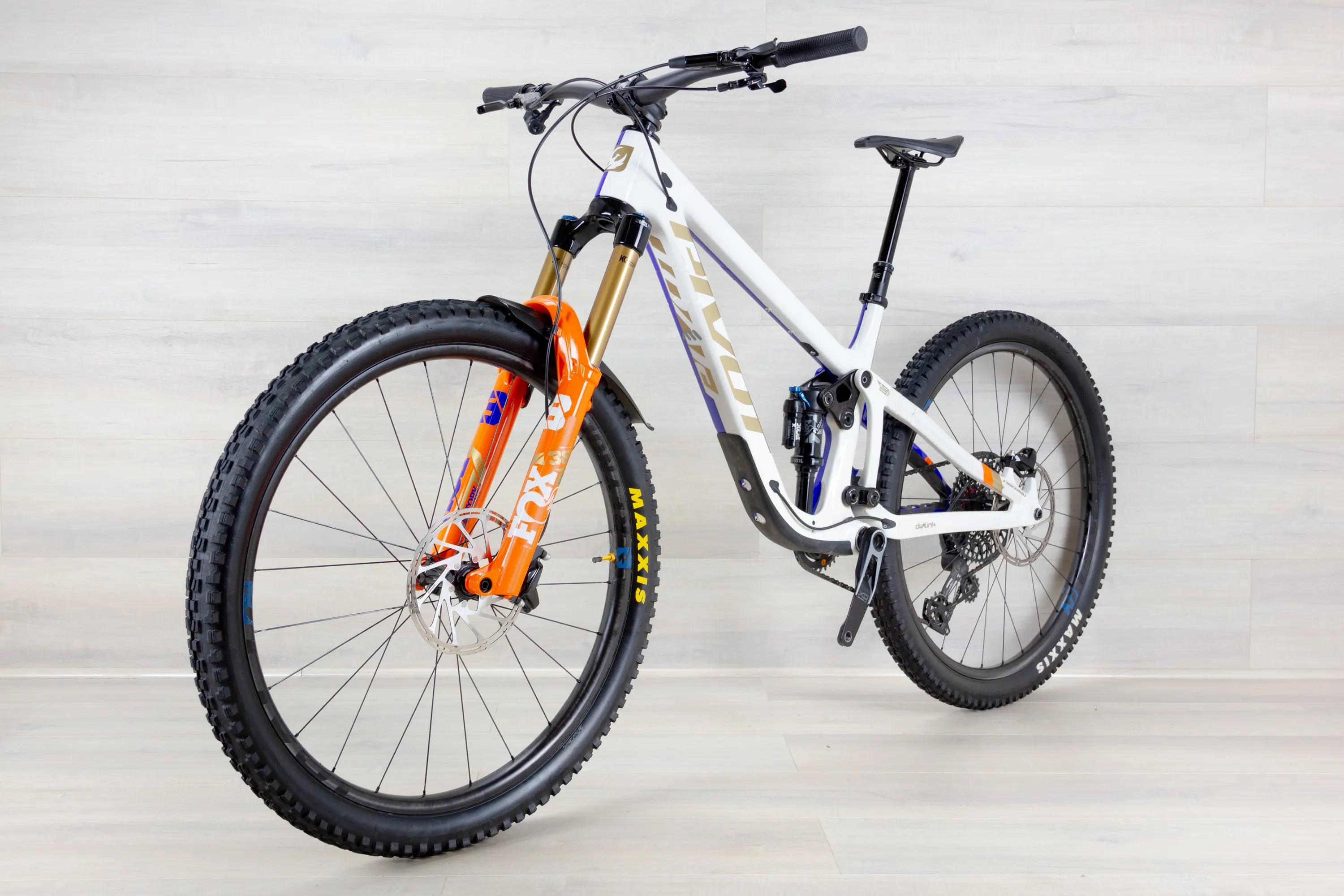 Pivot Firebird Pro X0 Eagle Transmission Bike PFR limited edition - 2024-25, Medium