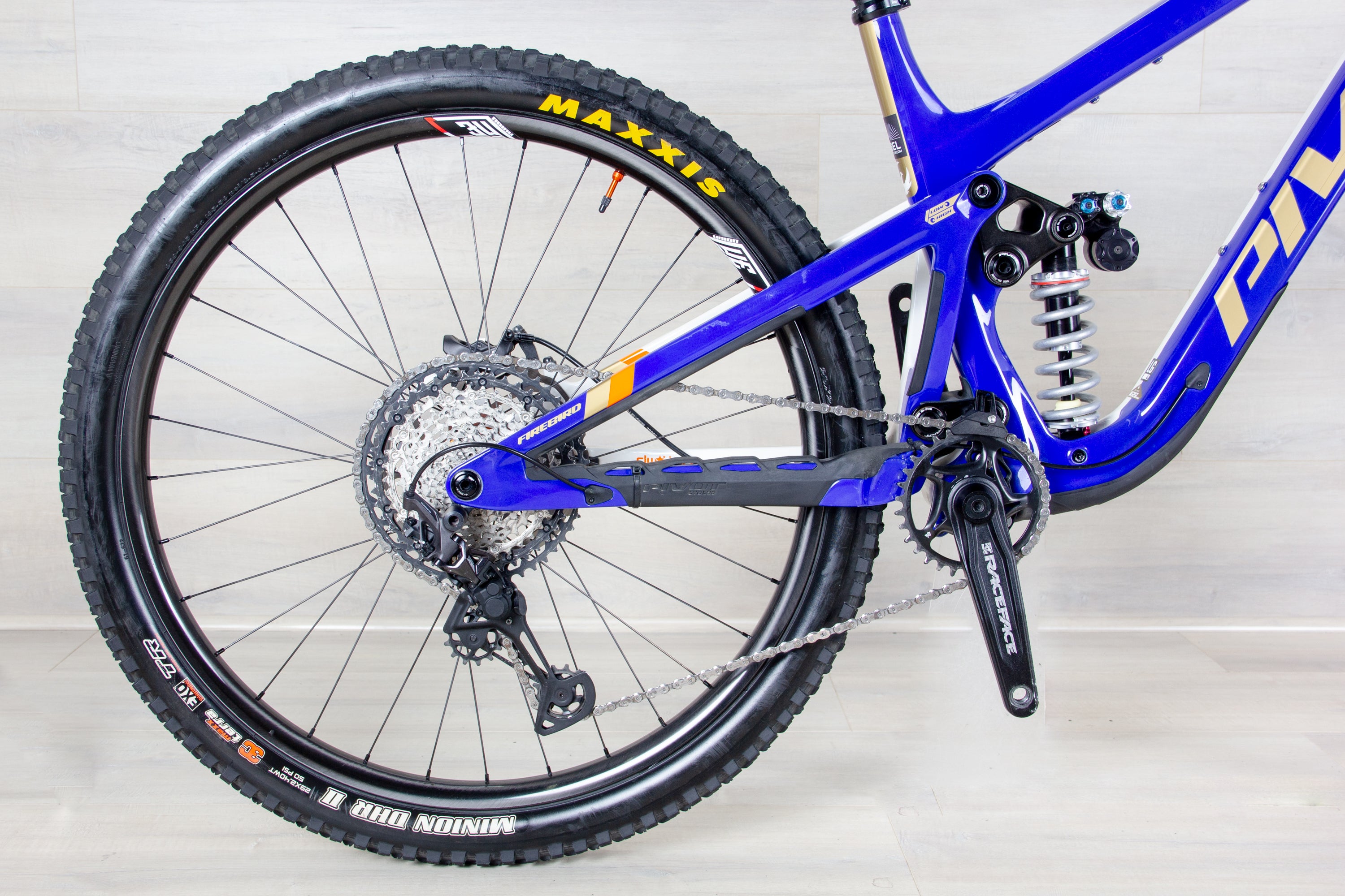 Pivot Firebird Pro XT/XTR Bike PFR Limited Edition - 2024, Large