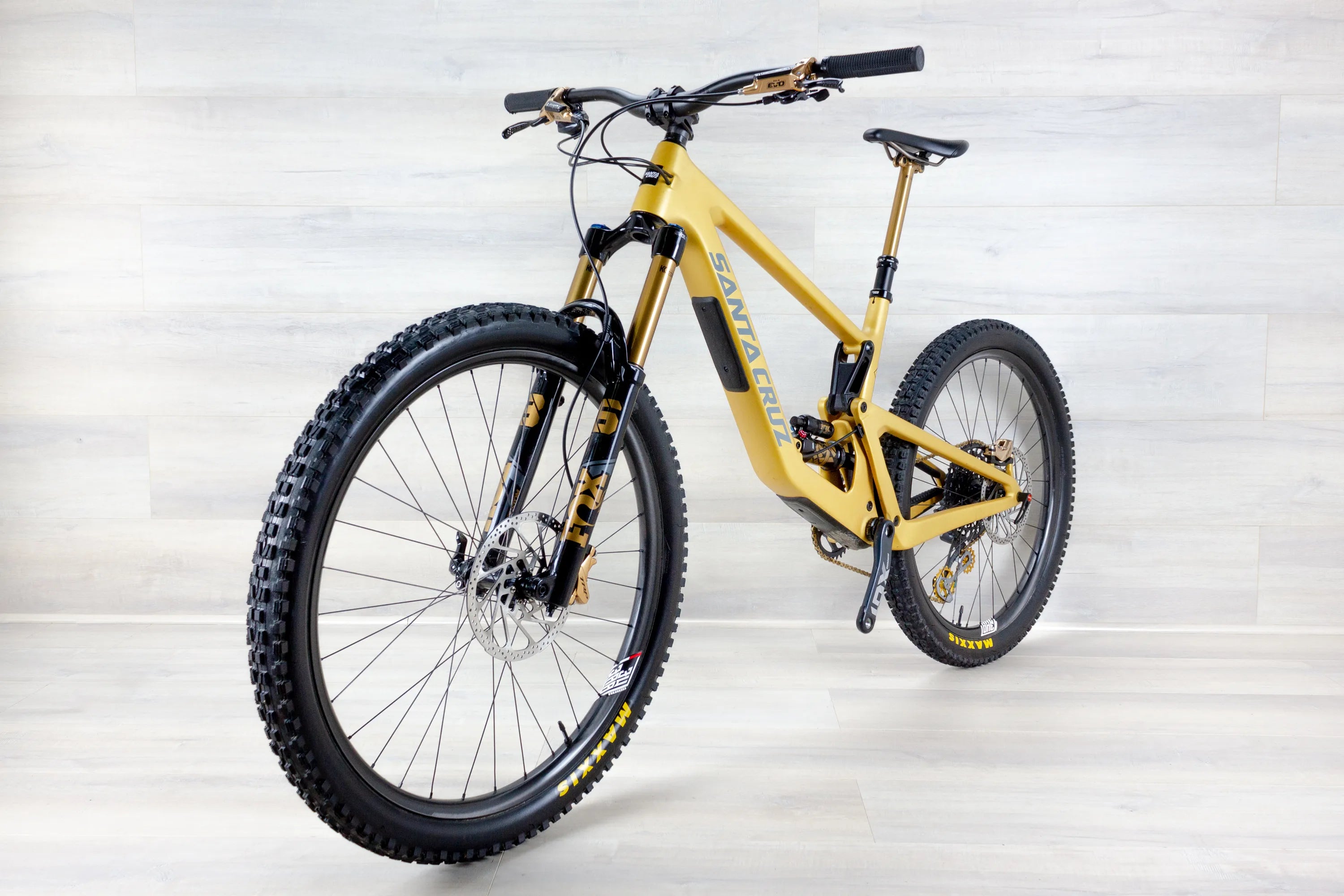 Santa Cruz Bronson C - 2023, Large