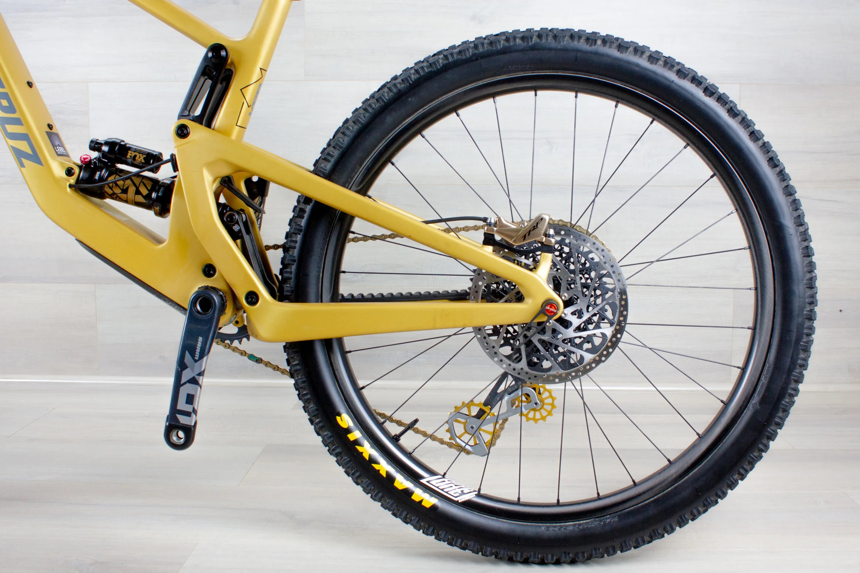 Santa Cruz Bronson C - 2023, Large