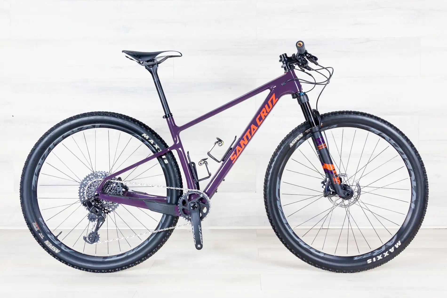 Santa Cruz Highball C