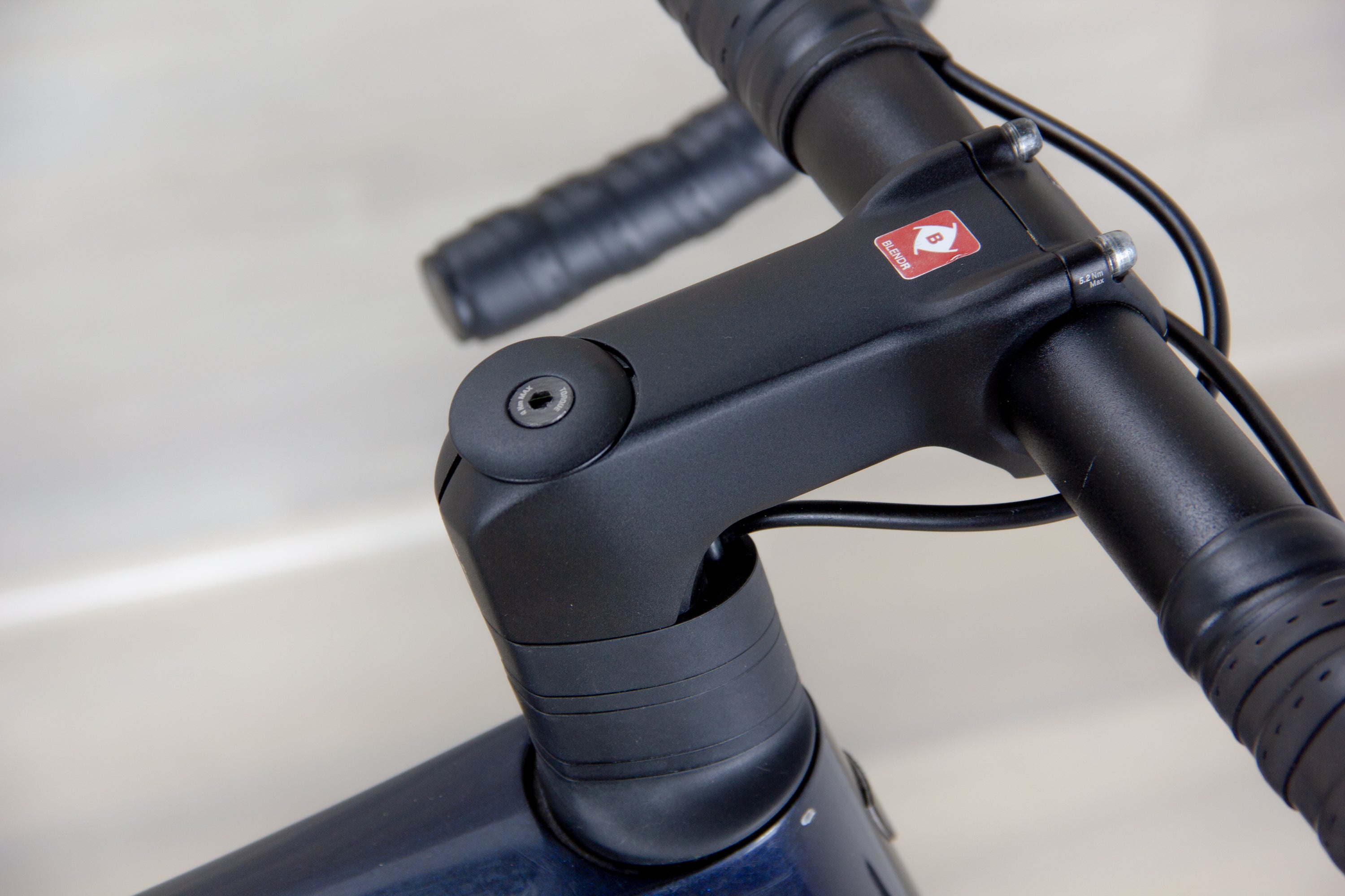 Trek Domane SL6 - 2024-25, 54 cm
