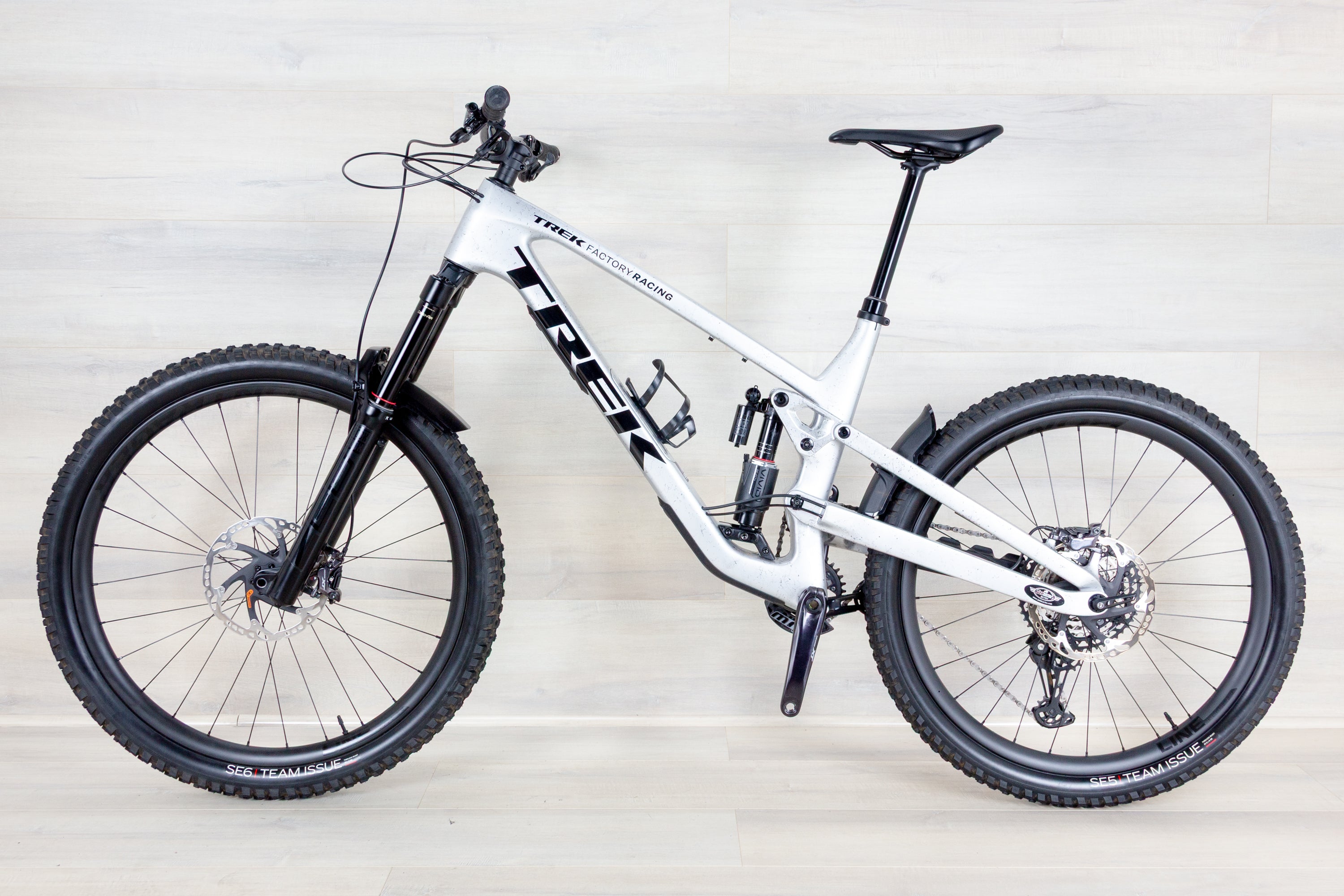 Trek Slash 9.8 Gen 6 - 2024, X-Large