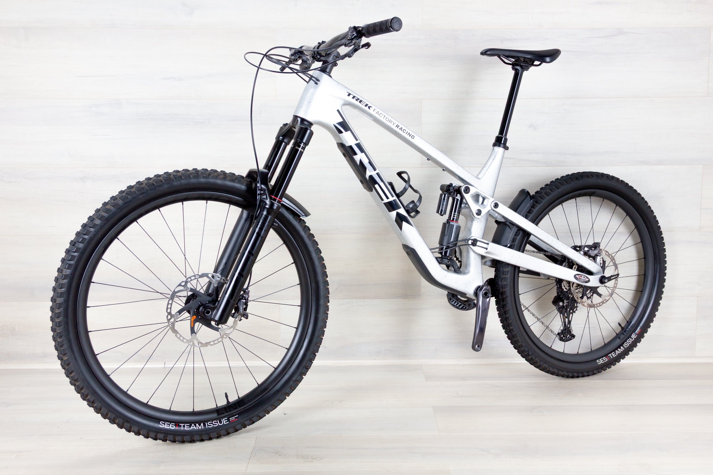 Trek Slash 9.8 Gen 6 - 2024, X-Large