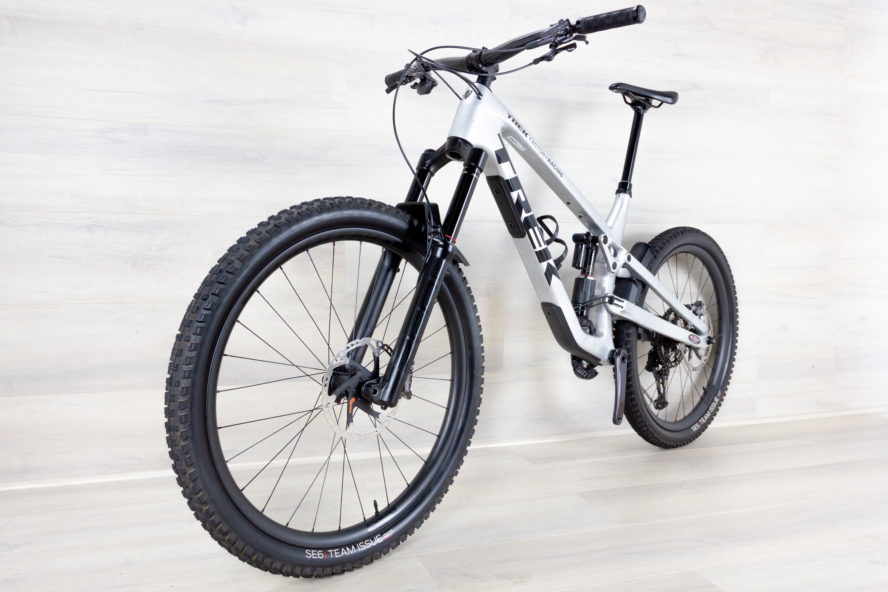 Trek Slash 9.8 Gen 6 - 2024, X-Large
