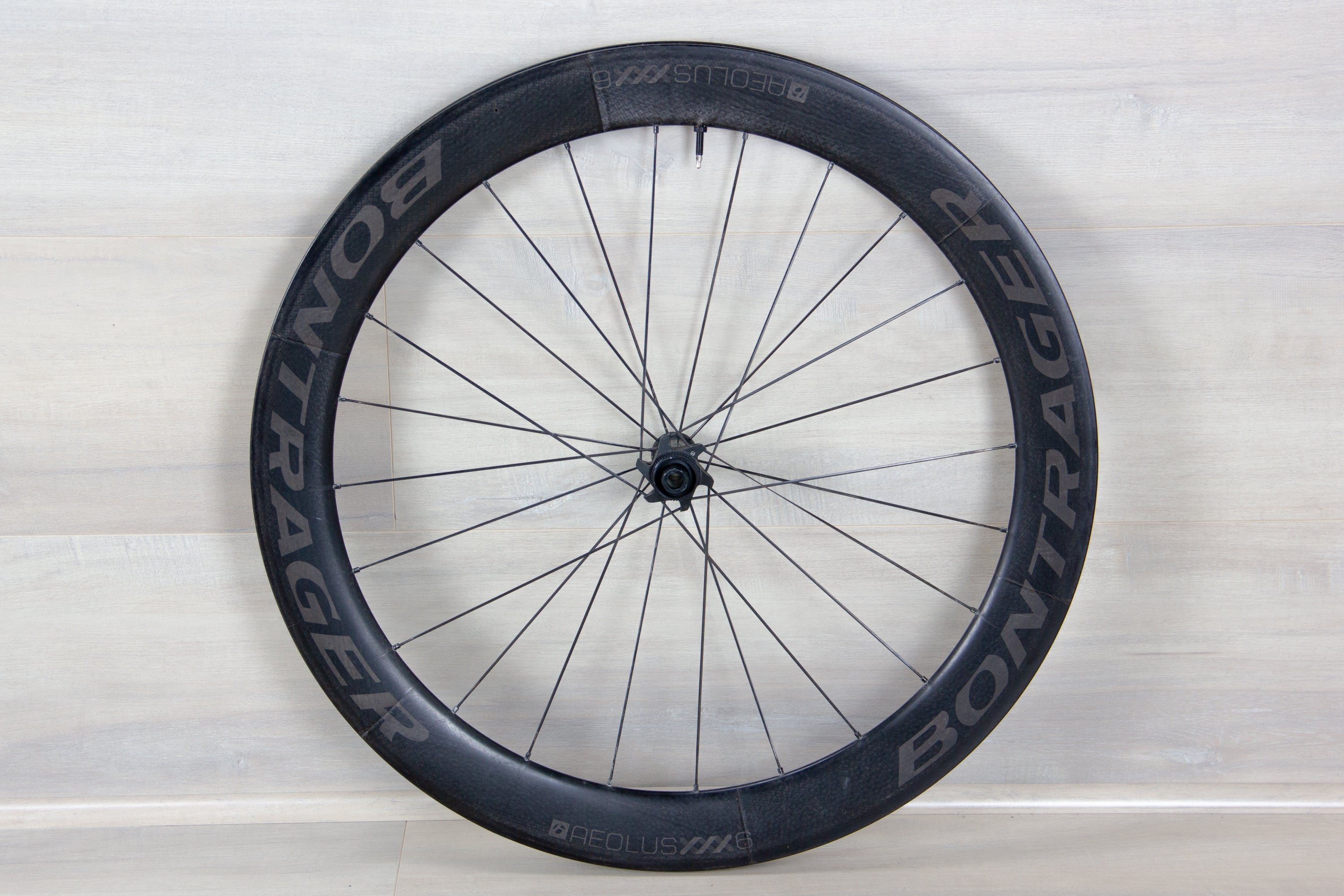 Bontrager Aeolus XXX6 (front )/Pro51 (rear) carbon wheels set