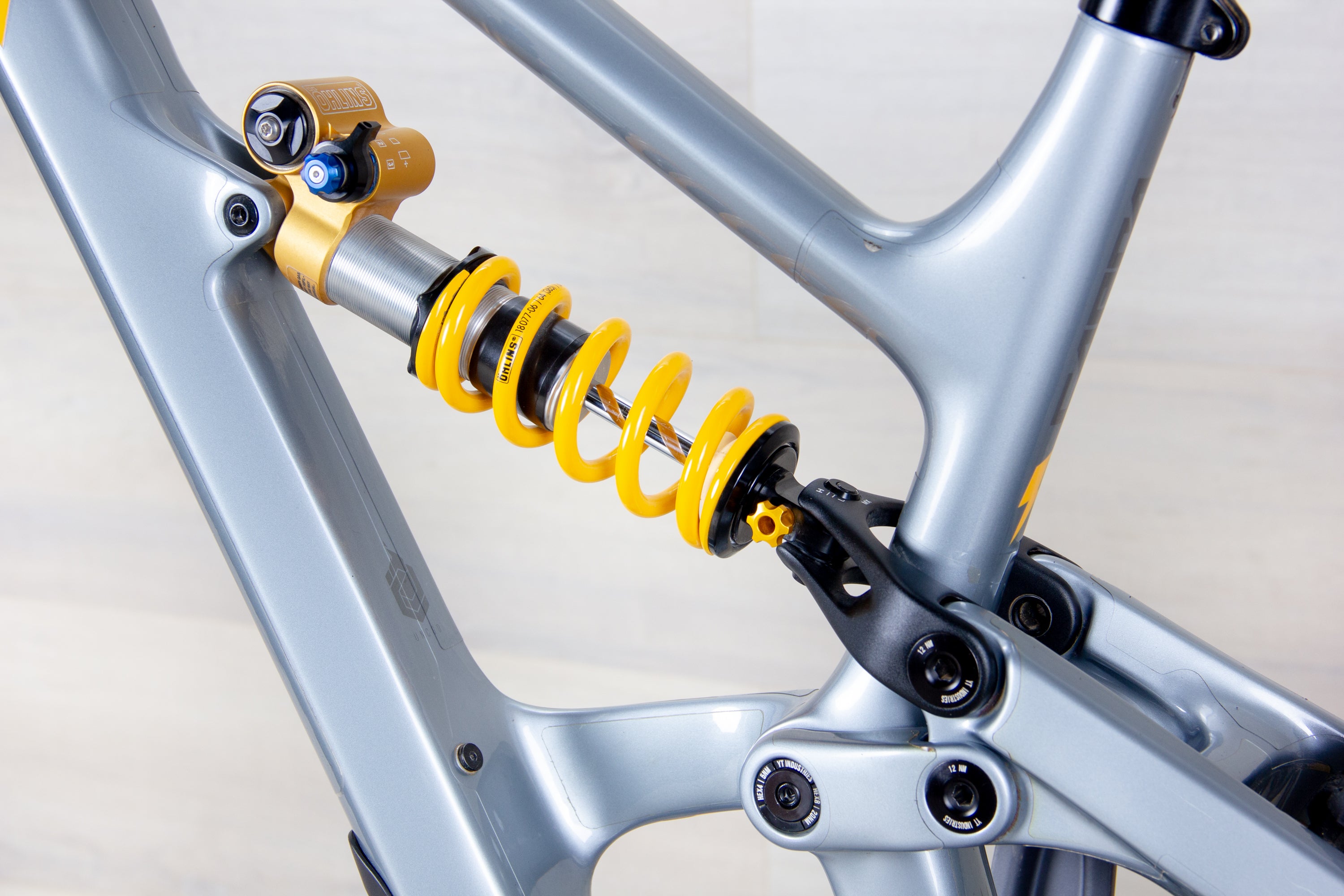 YT Capra MX Uncaged 11 CF - 2024, Medium