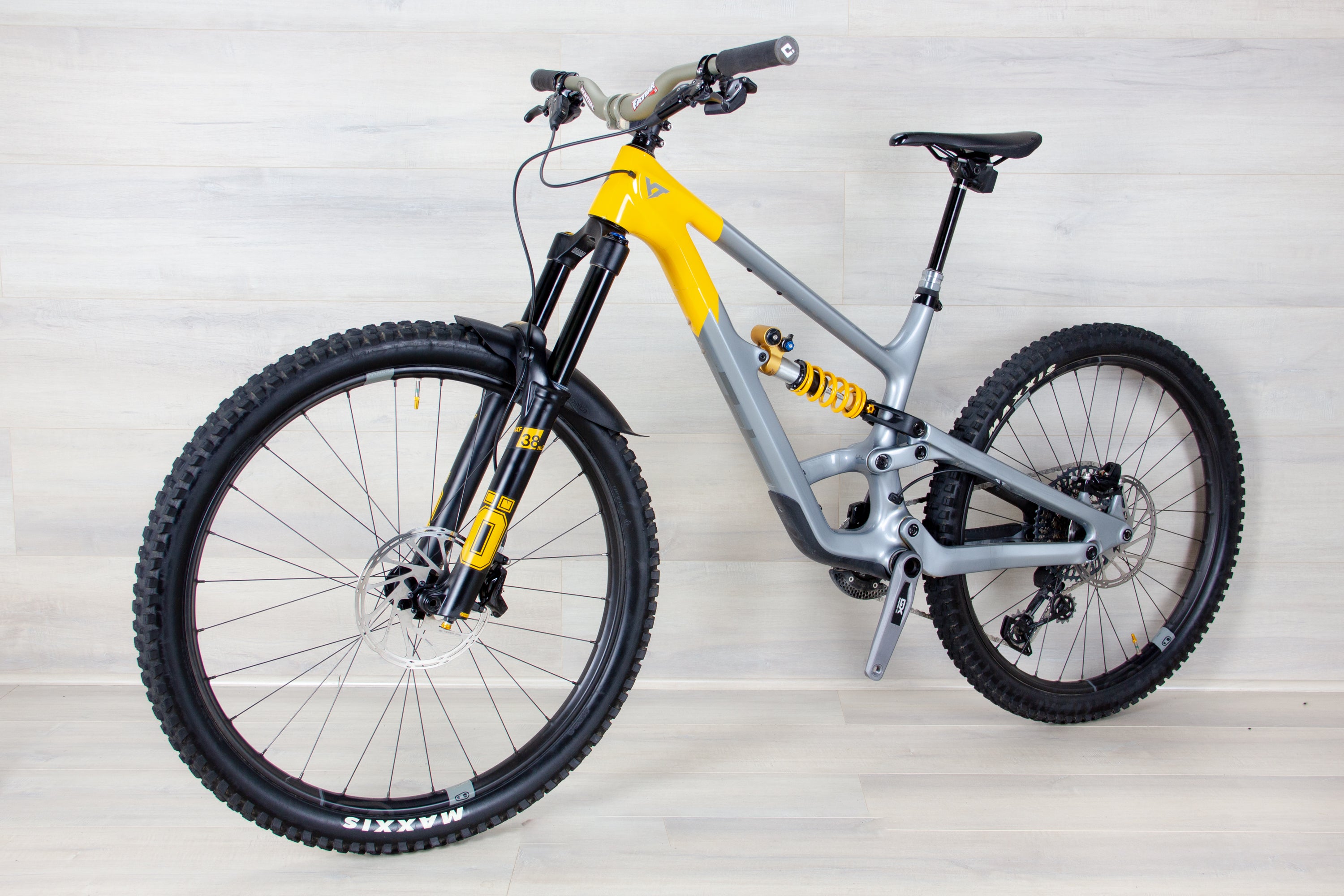 YT Capra MX Uncaged 11 CF - 2024, Medium