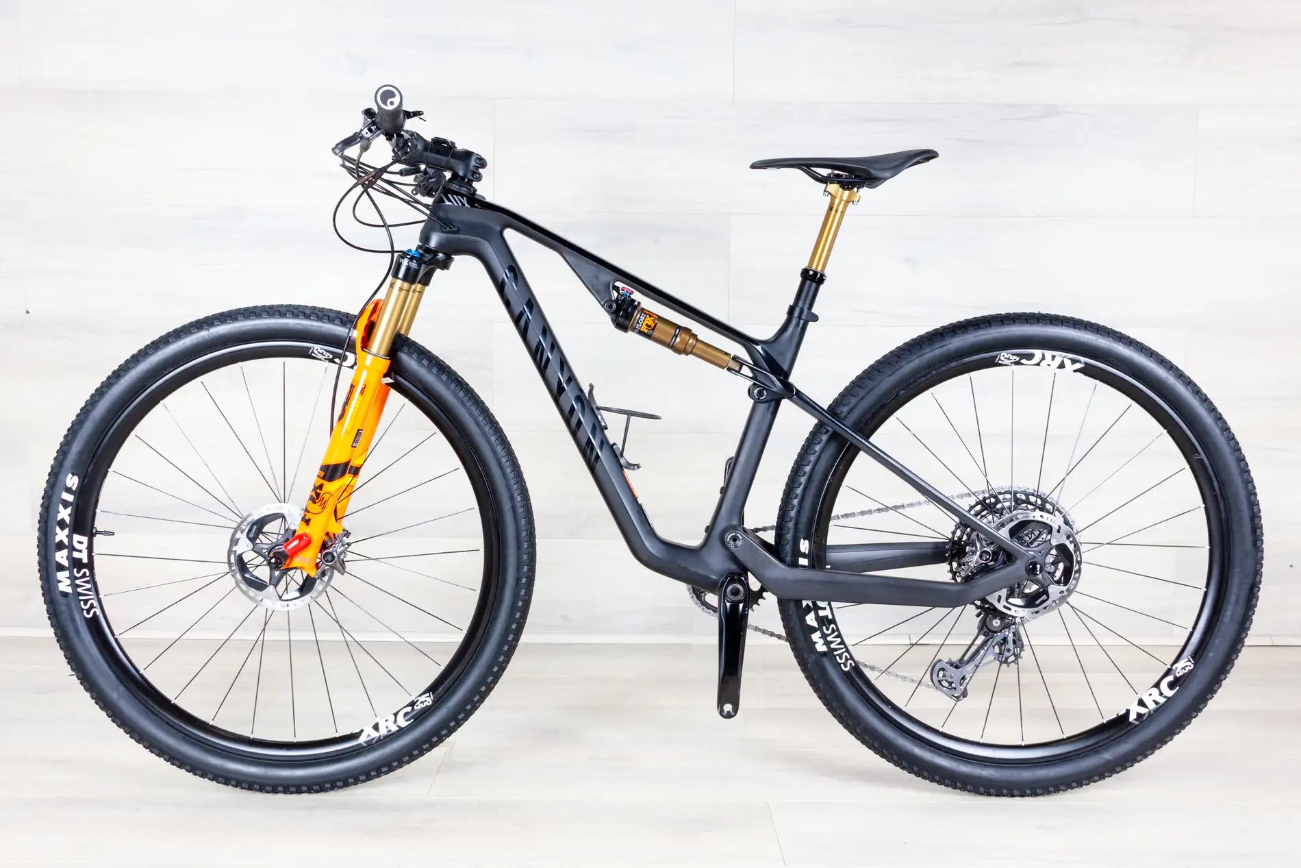 Canyon Lux CF SLX - 2021, Small