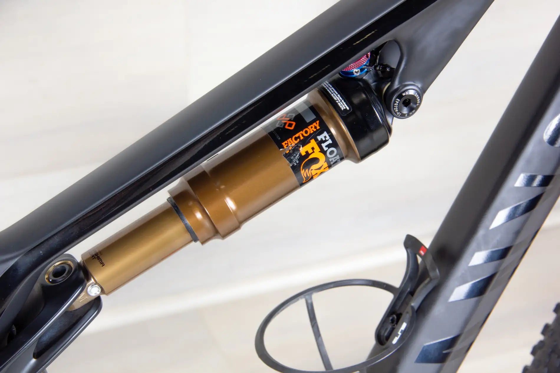 Canyon Lux CF SLX - 2021, Small