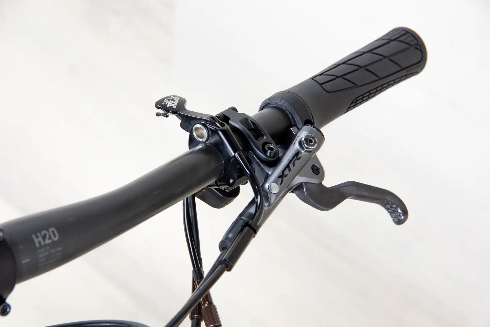 Canyon Lux CF SLX - 2021, Small