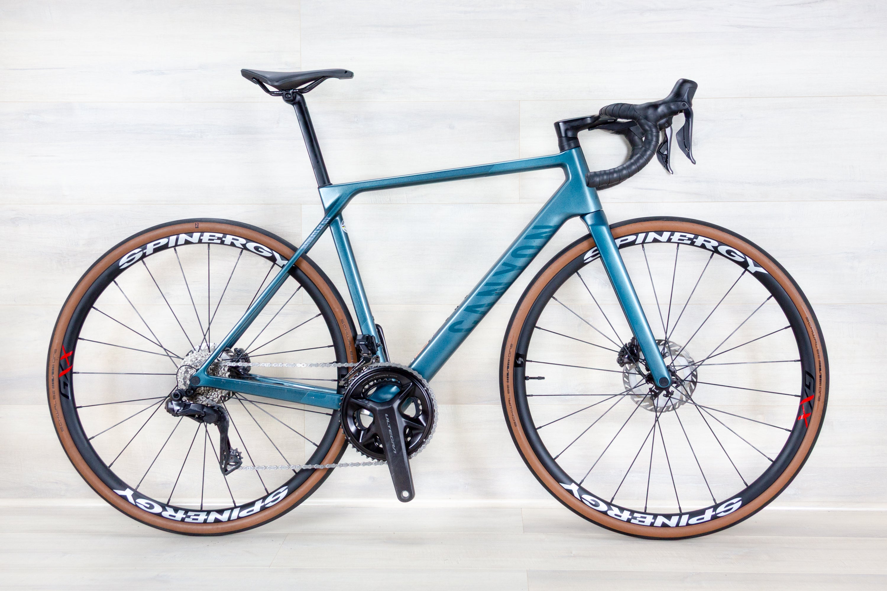 Canyon Ultimate CF SLX - 2023, Medium