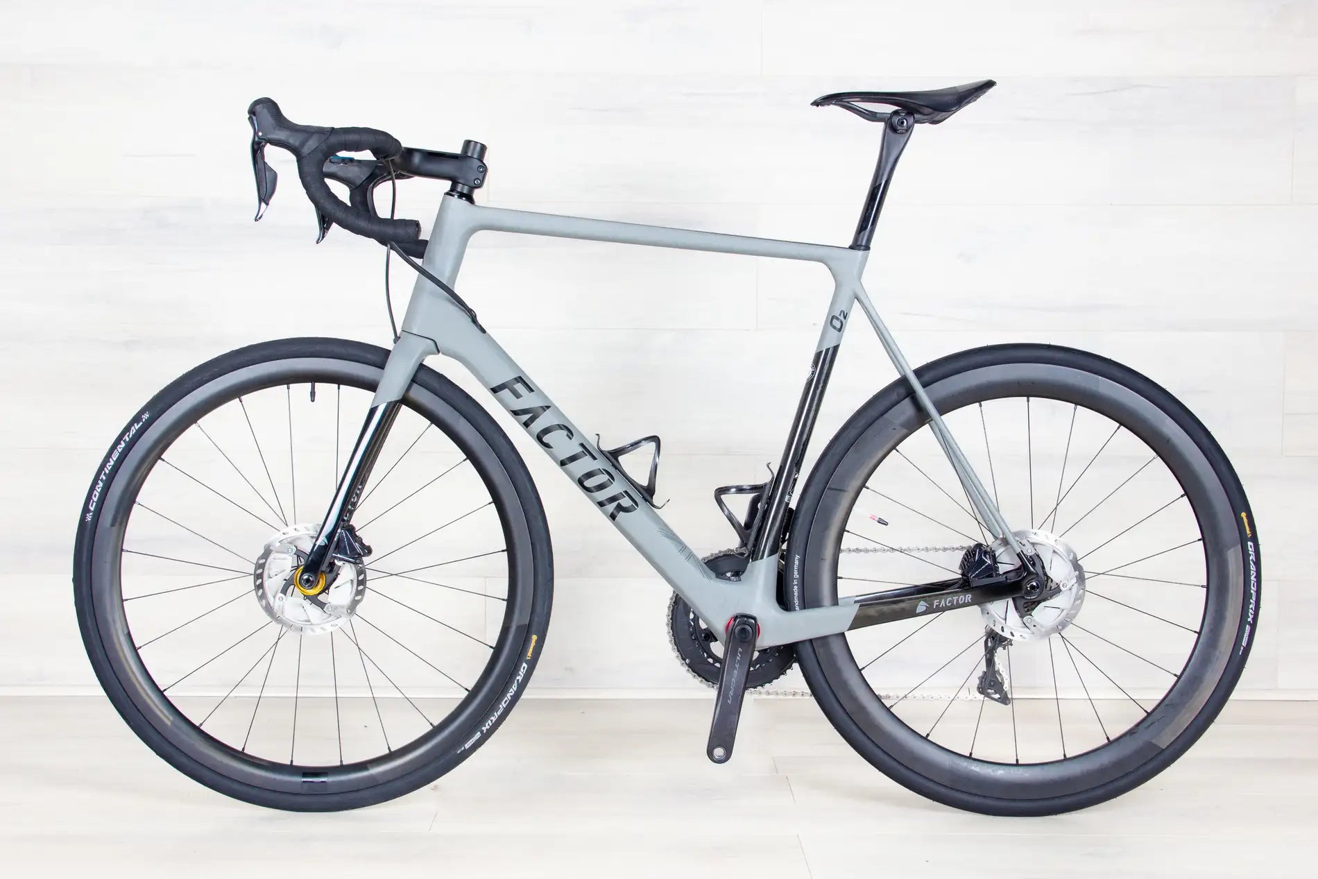 Factor O2 - 2020, 61 cm