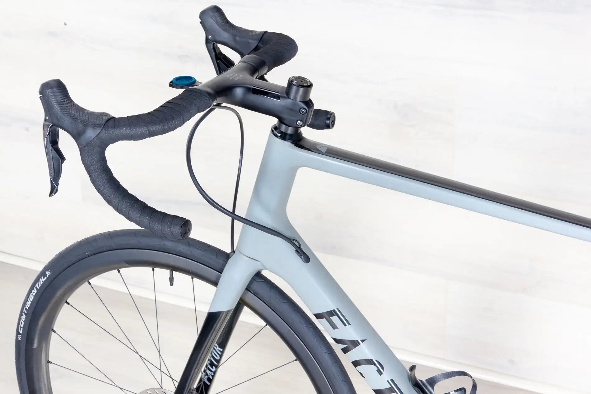 Factor O2 - 2020, 61 cm