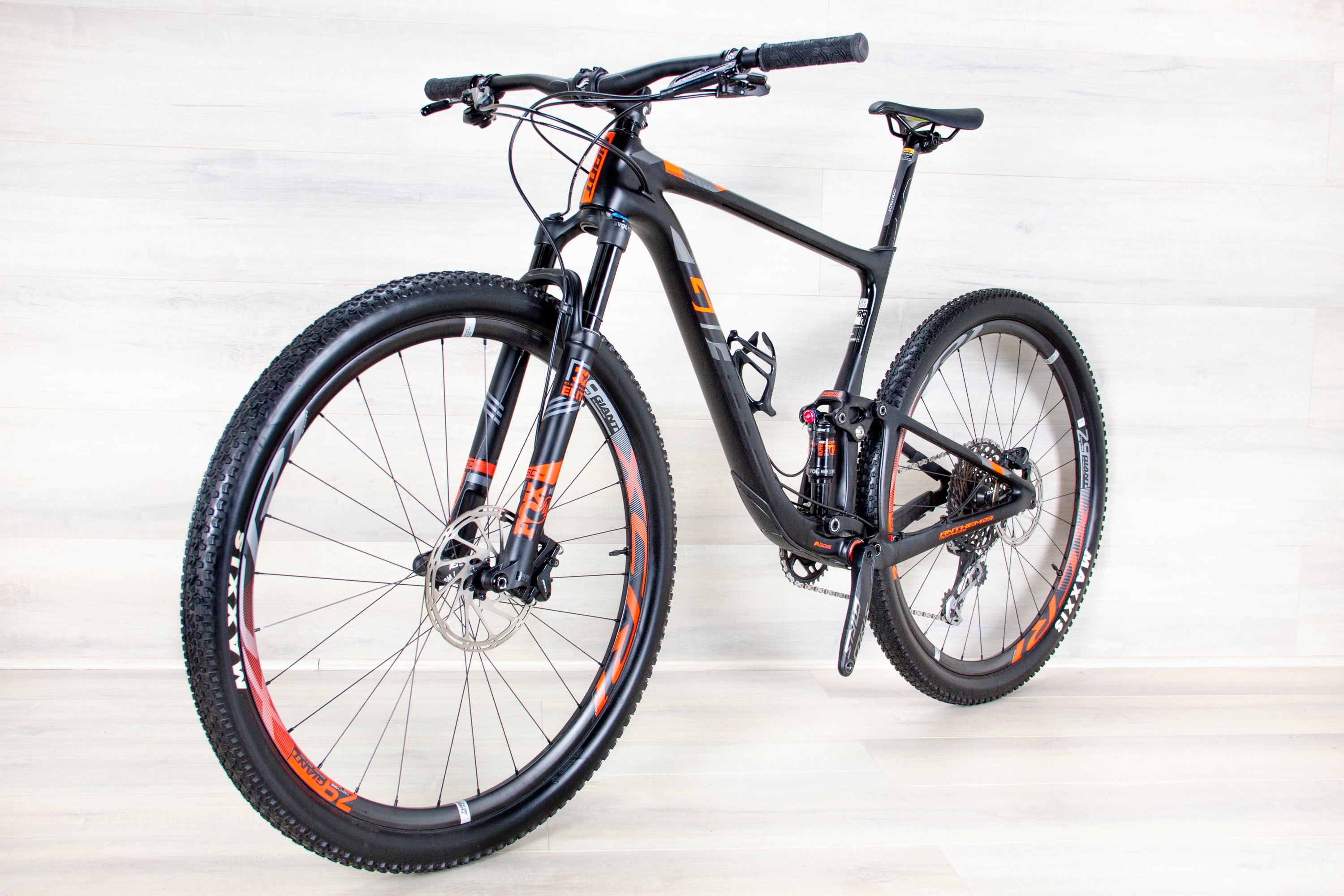 Giant Anthem Advanced PRO 1 - 2019, Large