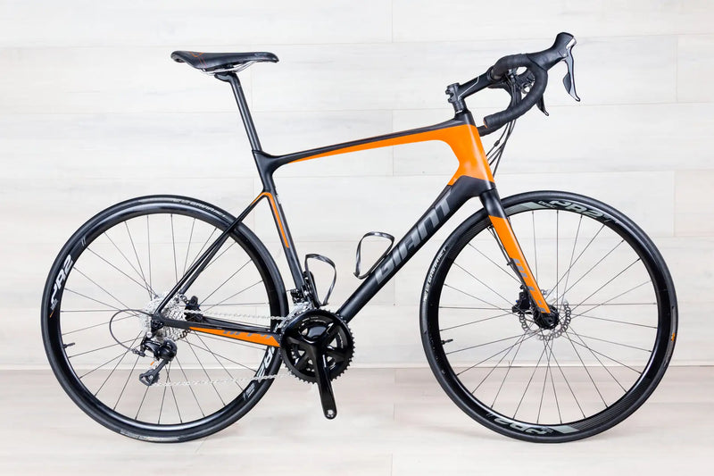 Giant Defy Advanced 2 - 2018, Large