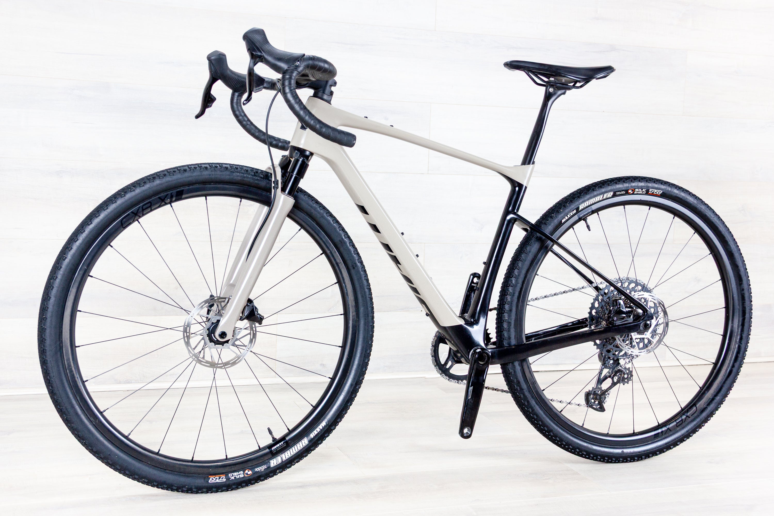 Giant Revolt X Advanced PRO - 2025, Medium/ 53 cm
