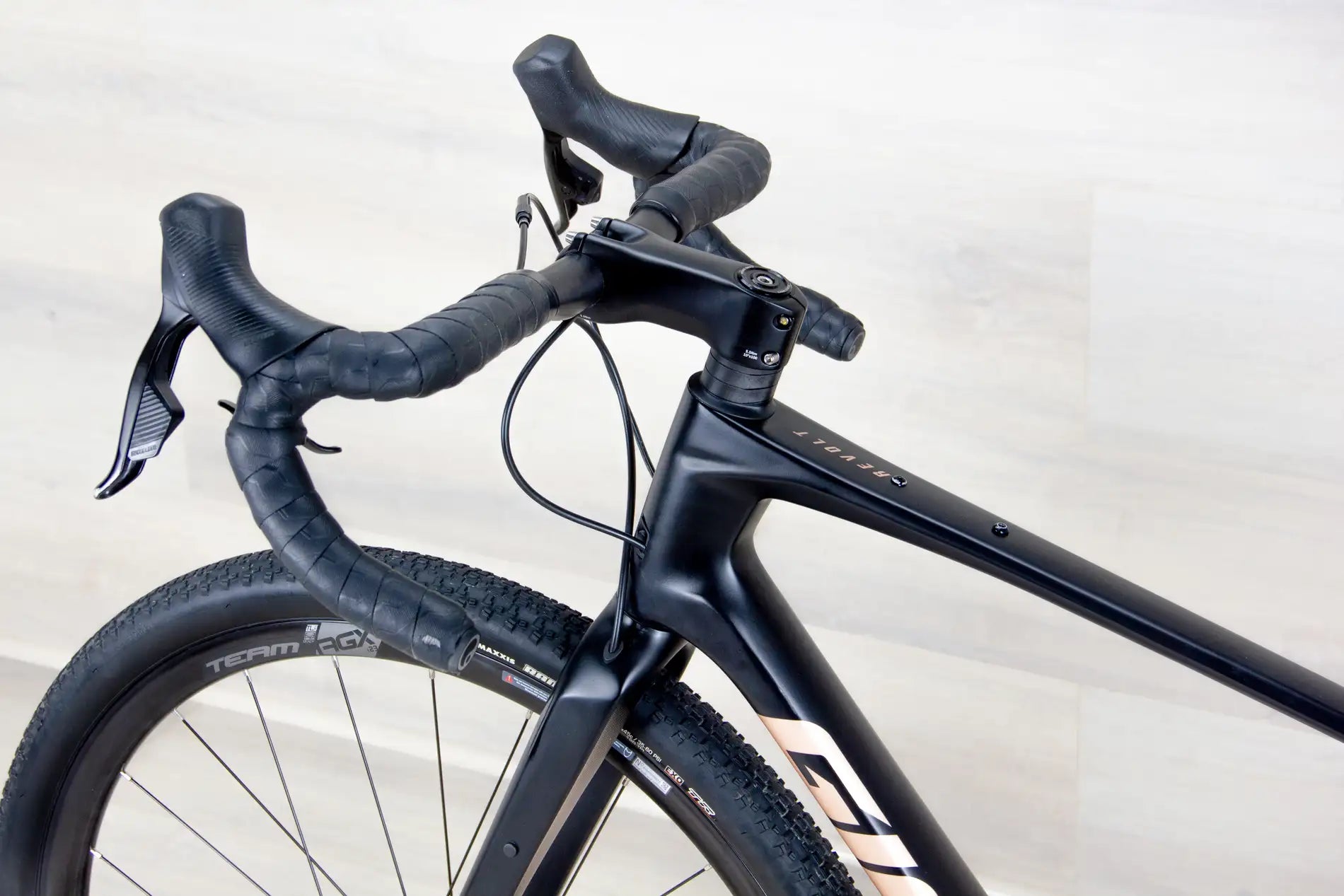 Giant Revolt Advanced PRO - 2023, Medium/54 cm