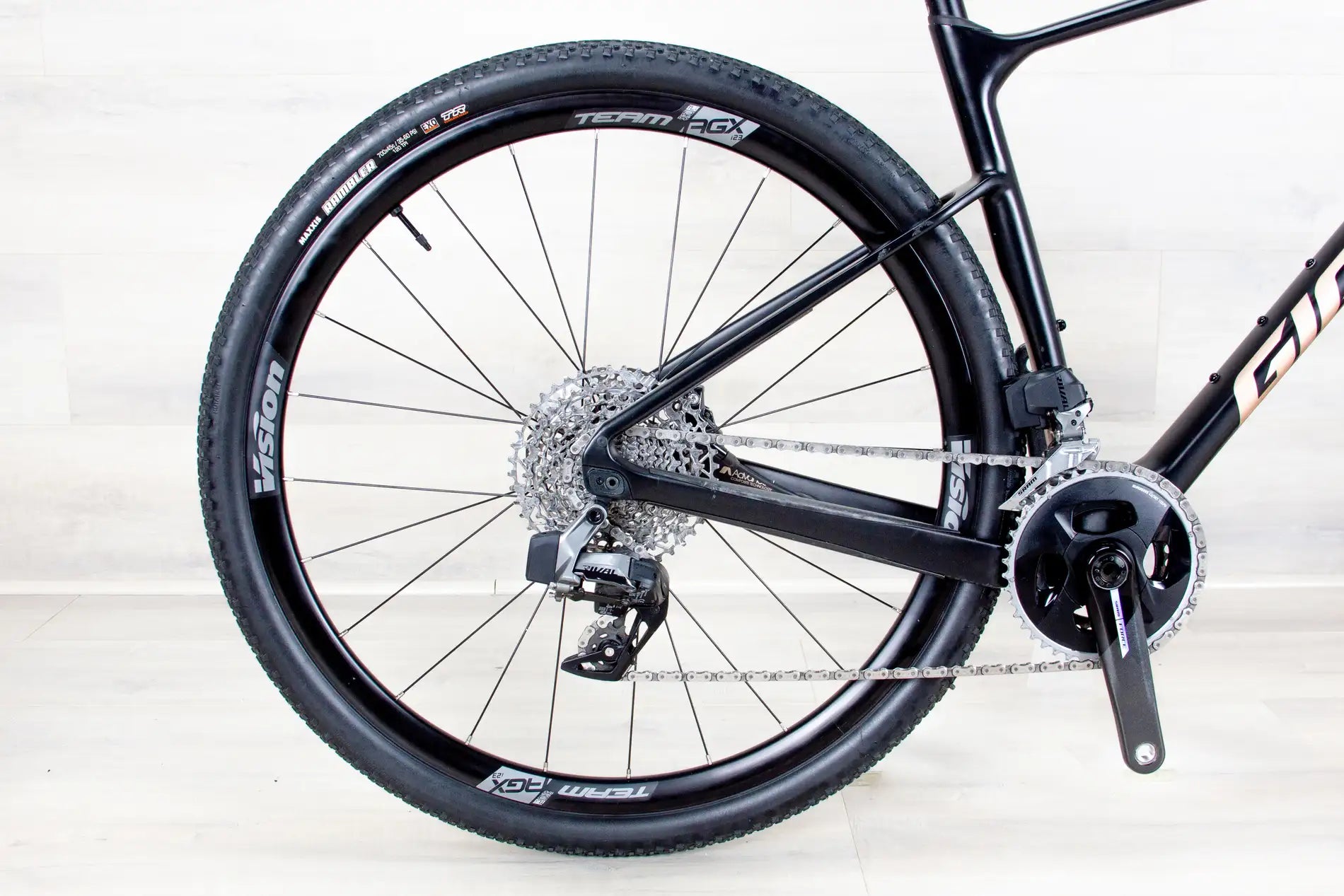 Giant Revolt Advanced PRO - 2023, Medium/54 cm