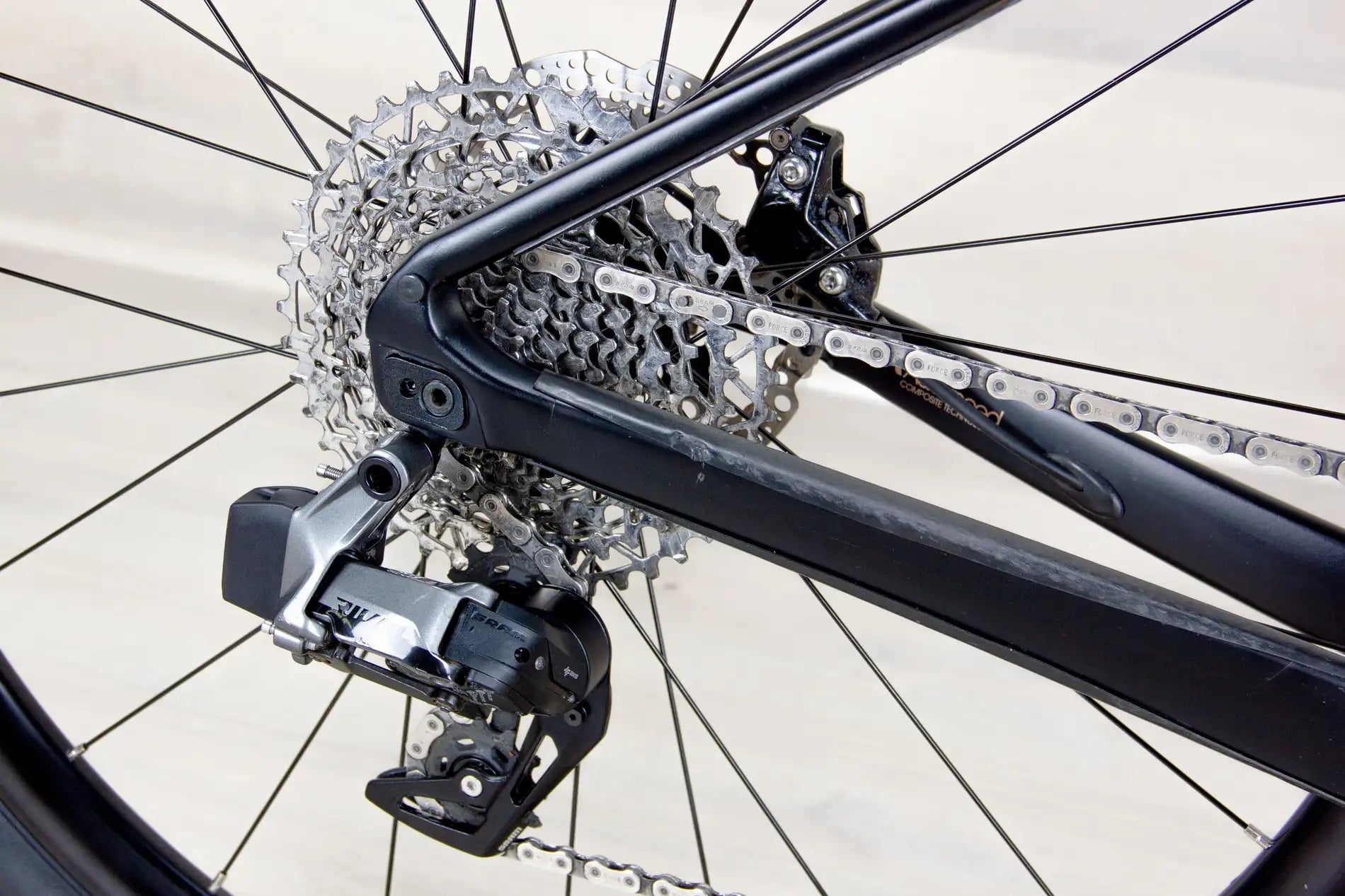 Giant Revolt Advanced PRO - 2023, Medium/54 cm