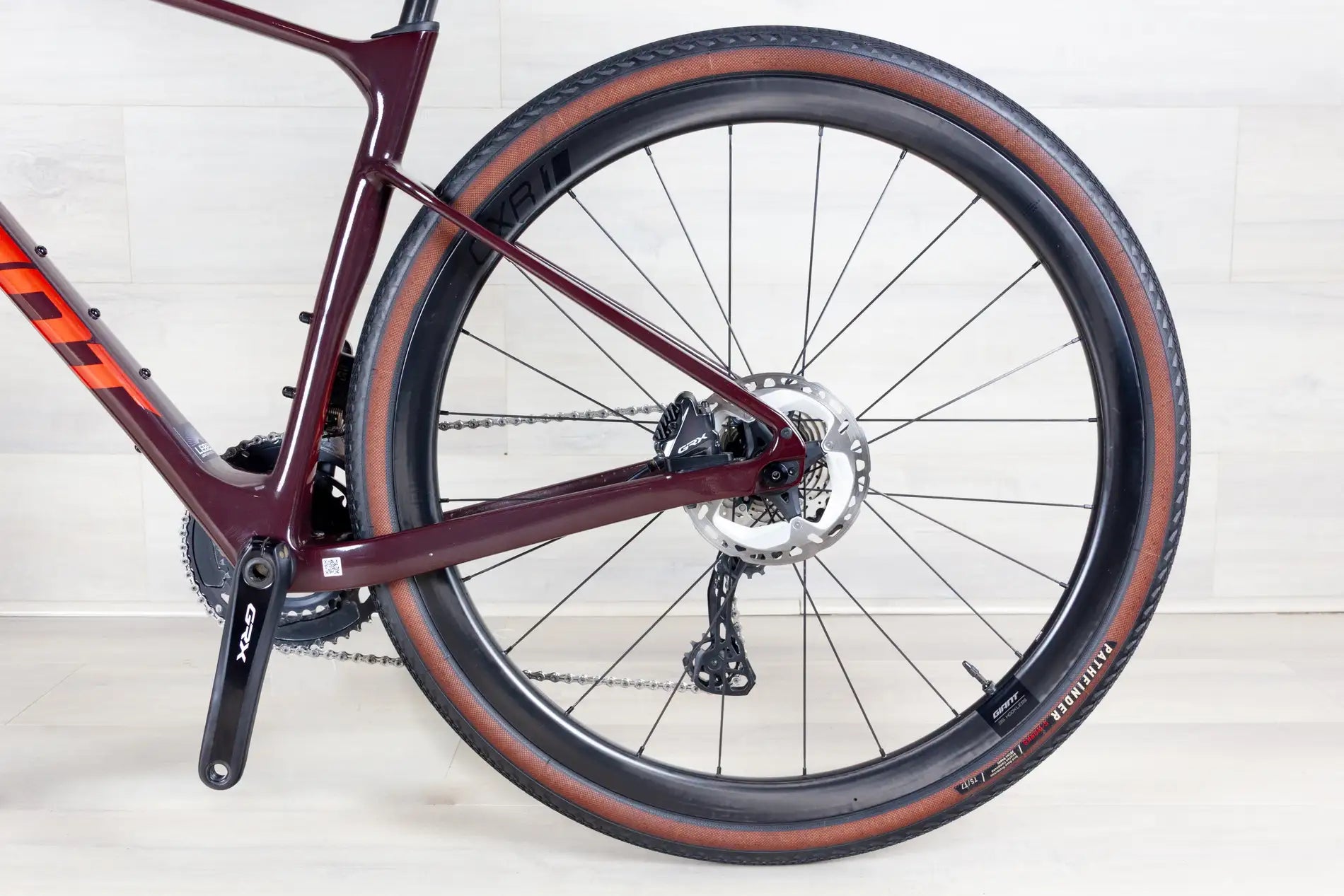 Giant Revolt Advanced Pro 0