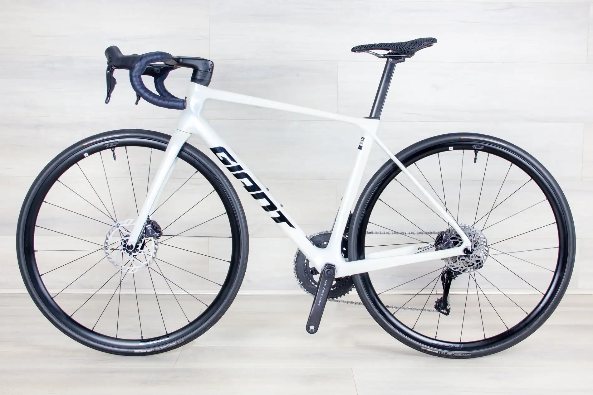 Giant TCR Advanced 2 KOM - 2025, Medium