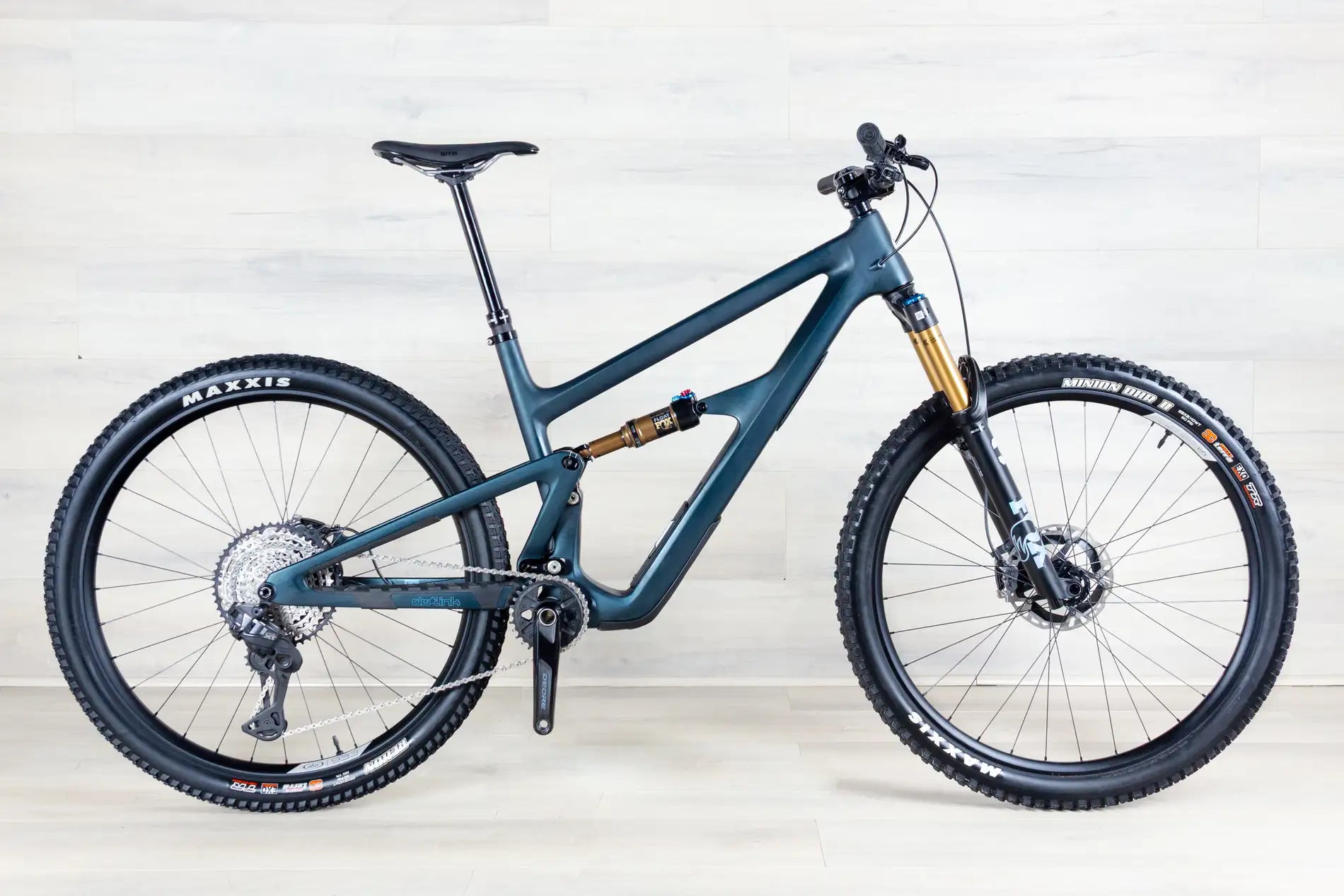 Ibis Ripley - 2025/2026, Large