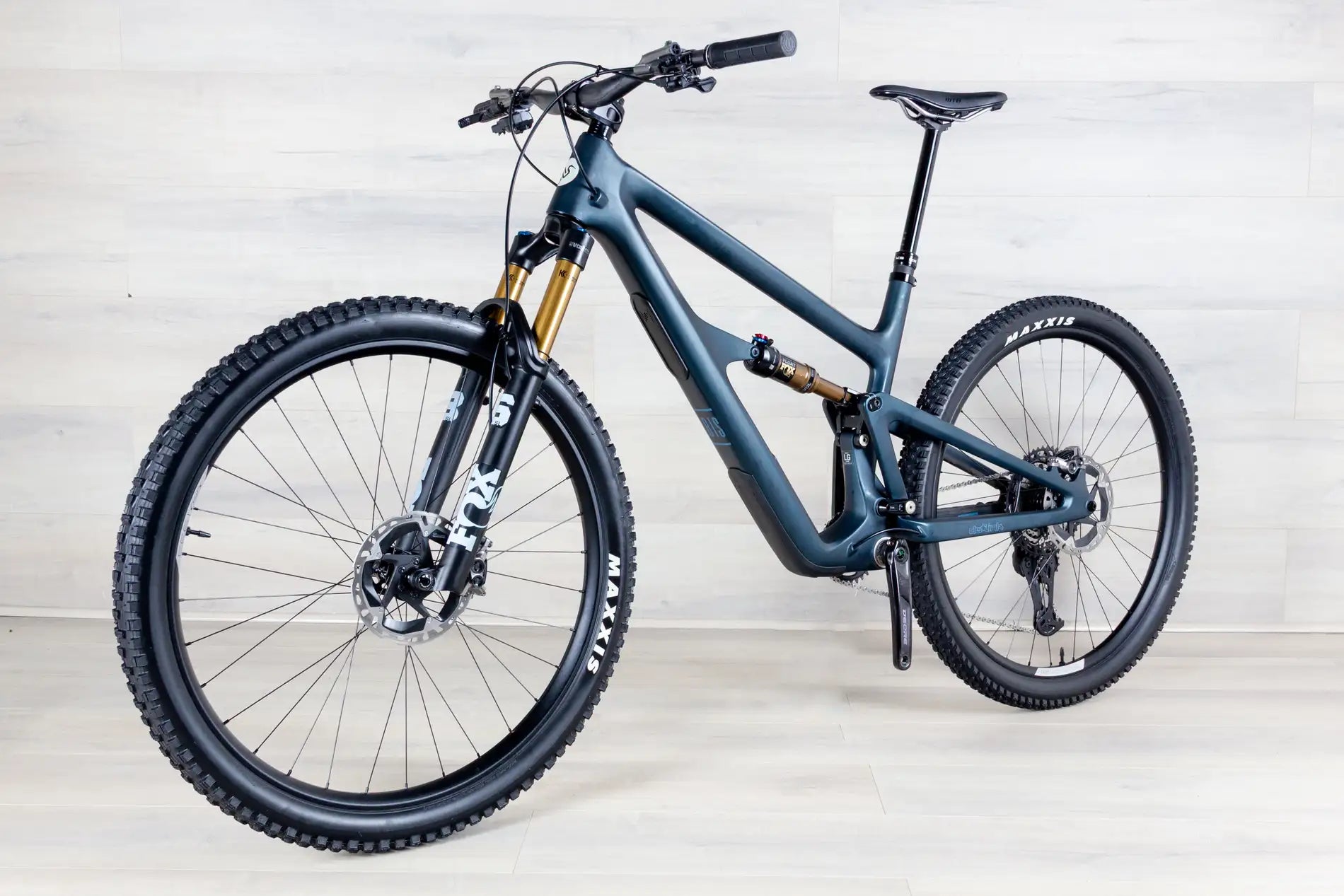 Ibis Ripley - 2025/2026, Large