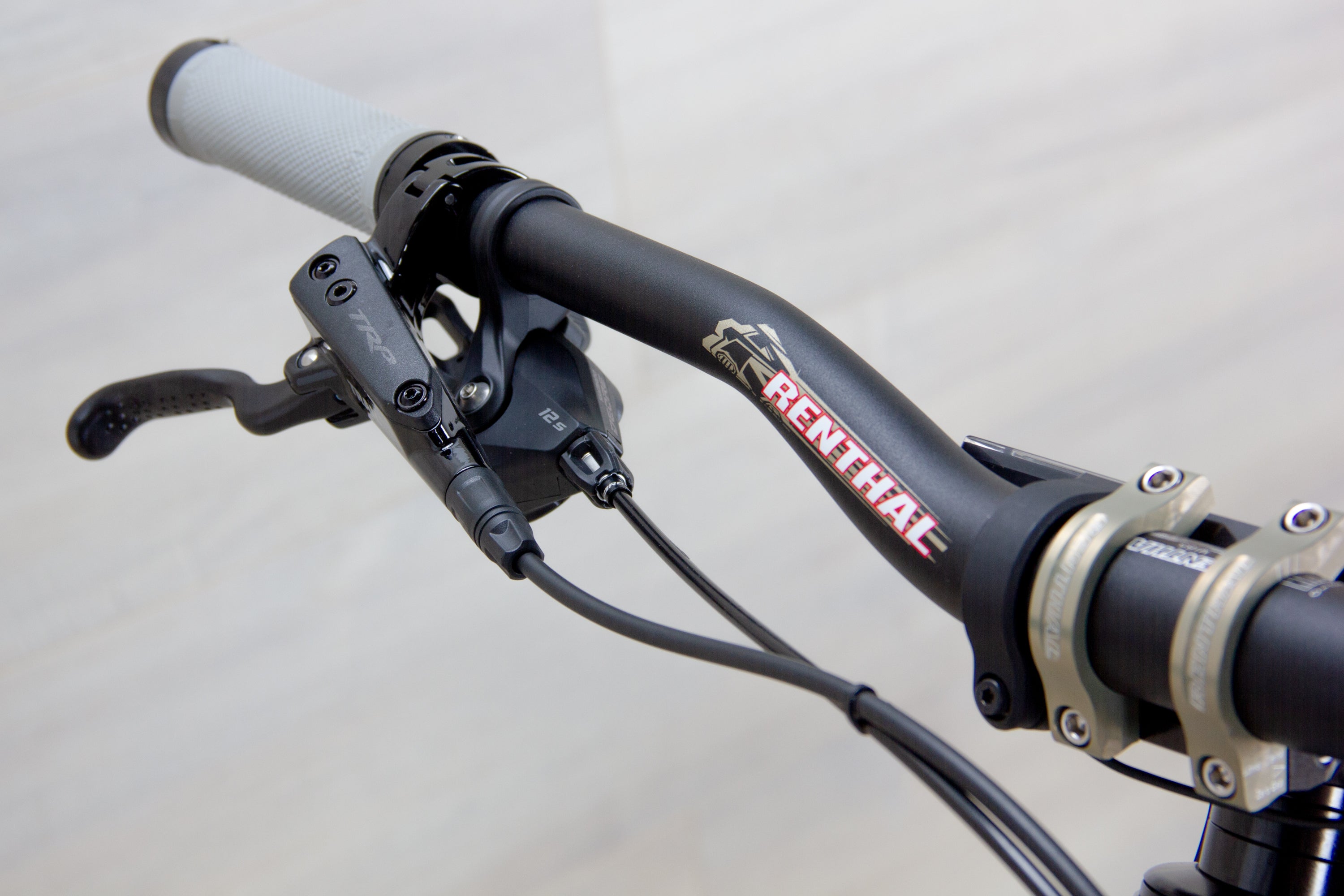 Intense Tazer Pro - 2024, Medium