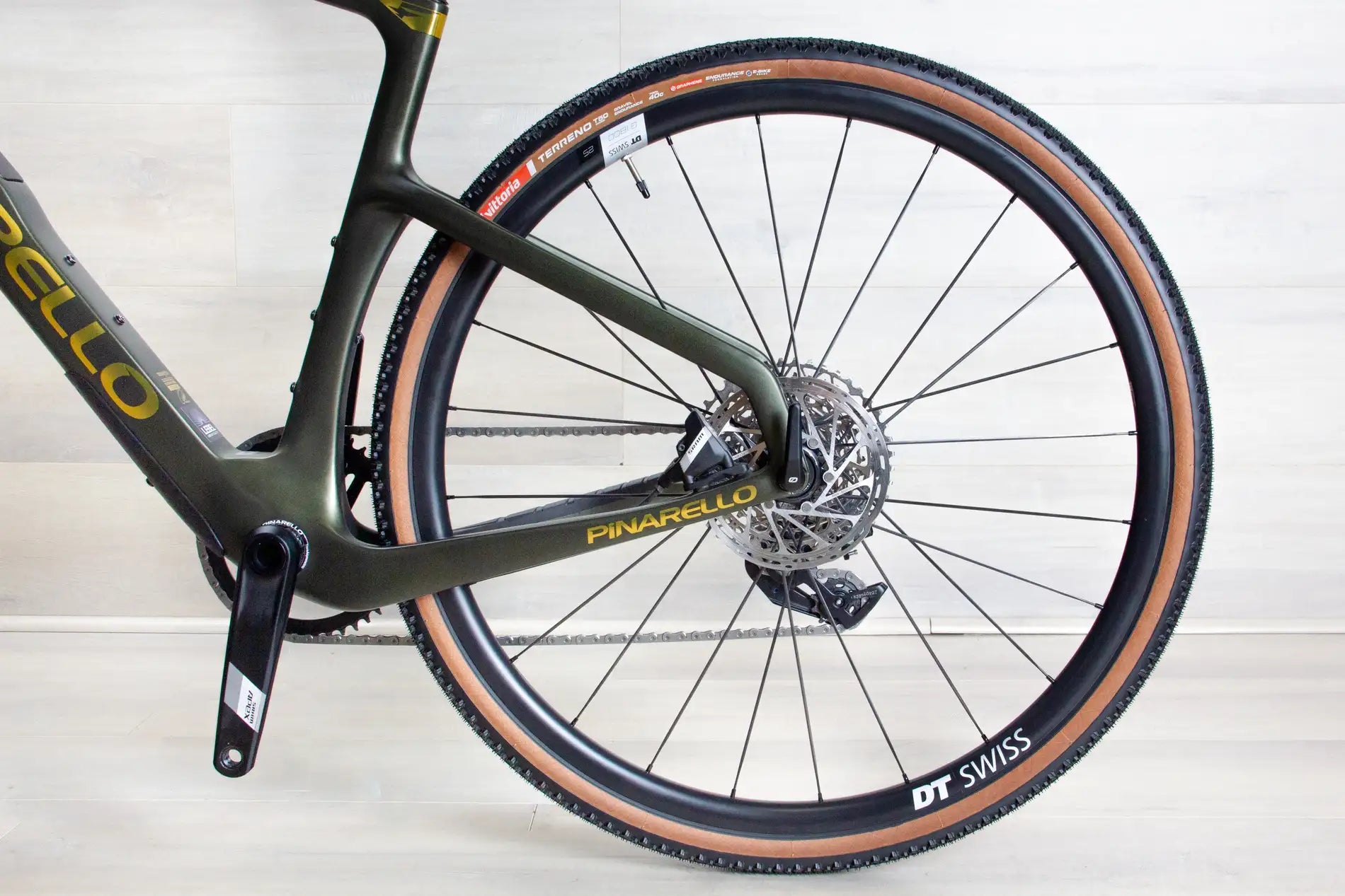 ピルクル Pinarello Grevil F5 - 2024, 53 cm – Lebel Bicycles
