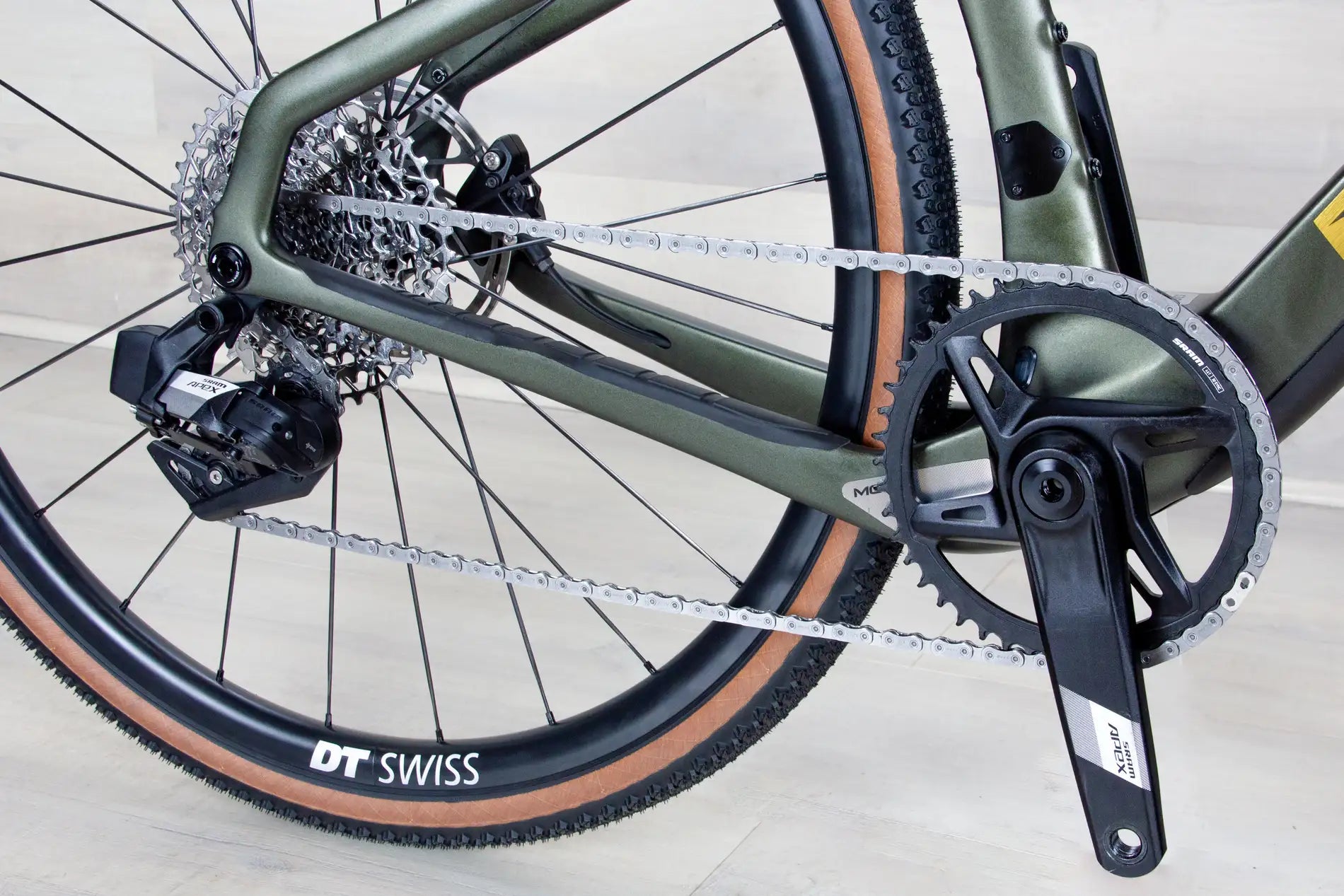Pinarello Grevil F5 - 2024, 53 cm – Lebel Bicycles