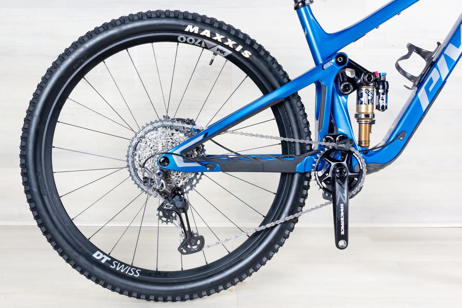 Pivot Switchblade Pro - 2024, Large