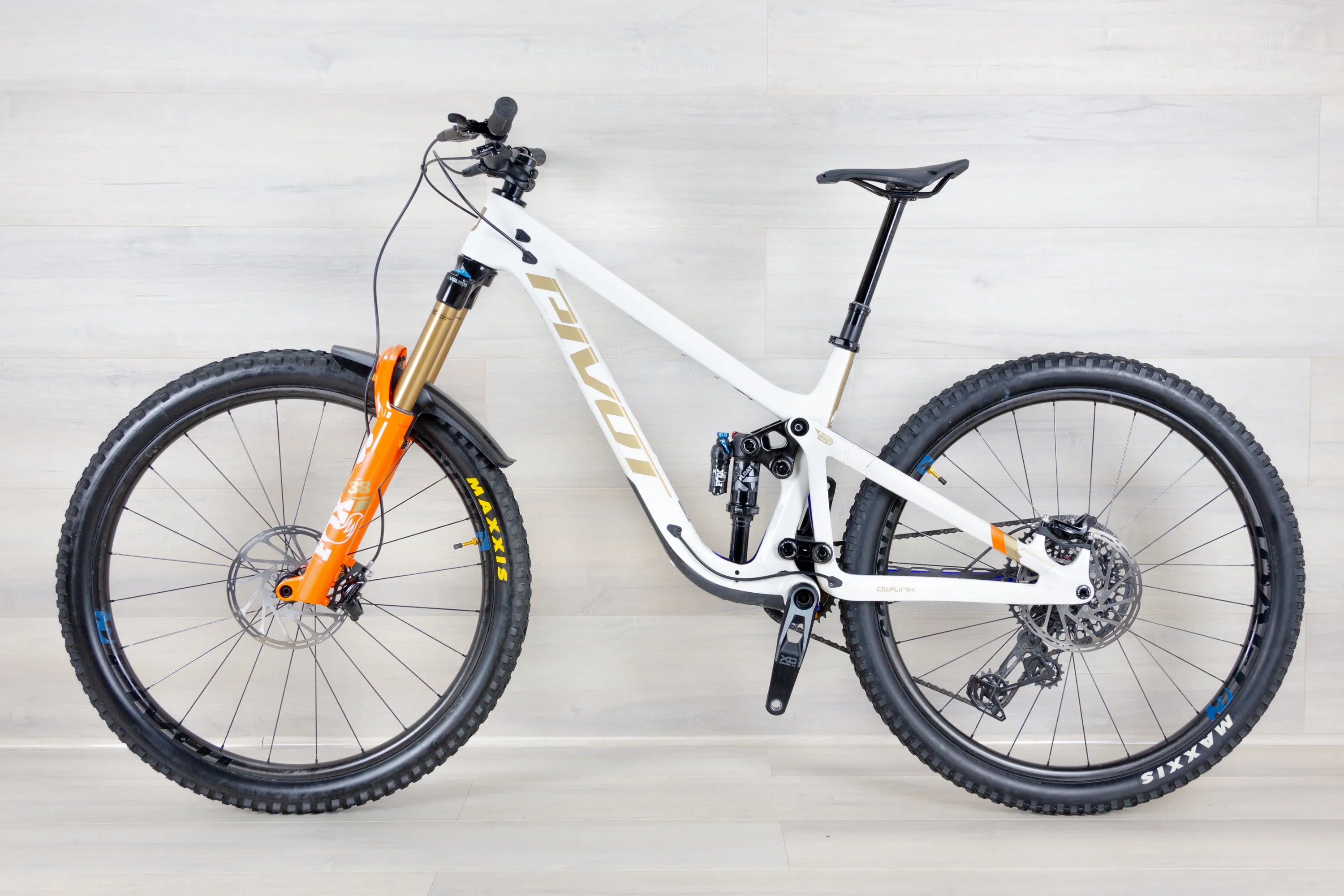 Pivot Firebird Pro X0 Eagle Transmission Bike PFR limited edition - 2024-25, Medium