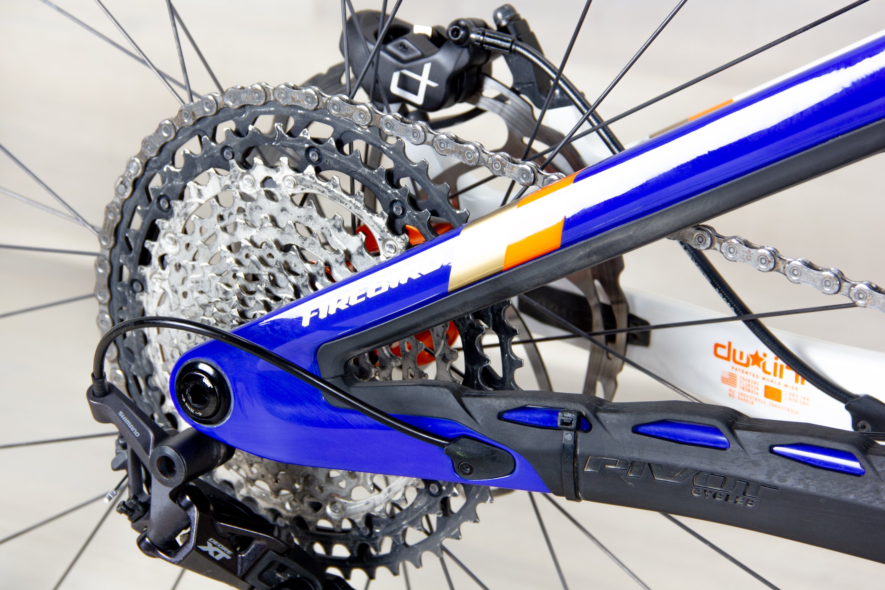 Pivot Firebird Pro XT/XTR Bike PFR Limited Edition - 2024, Large