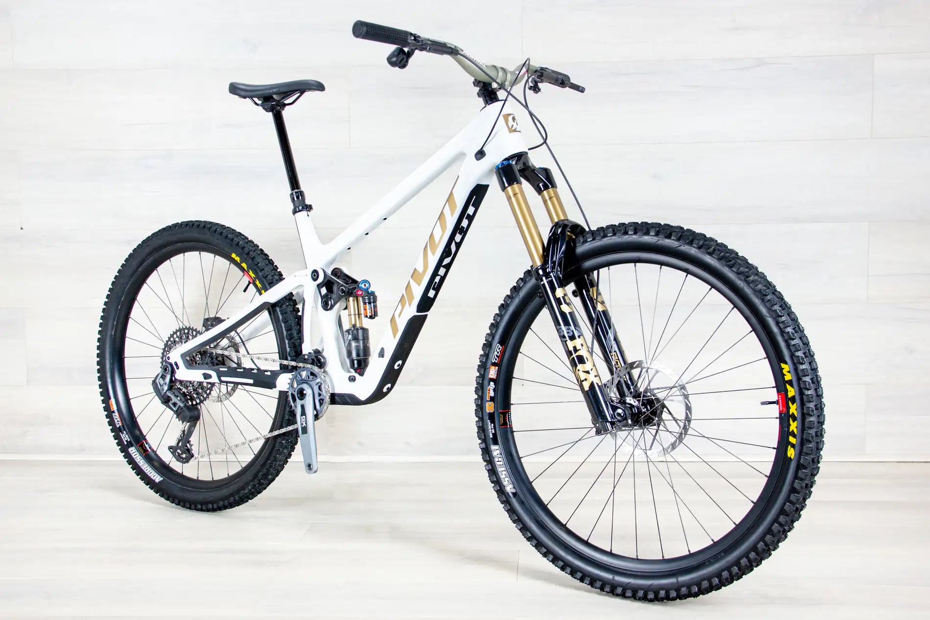 Pivot Firebird Pro - 2025, Large