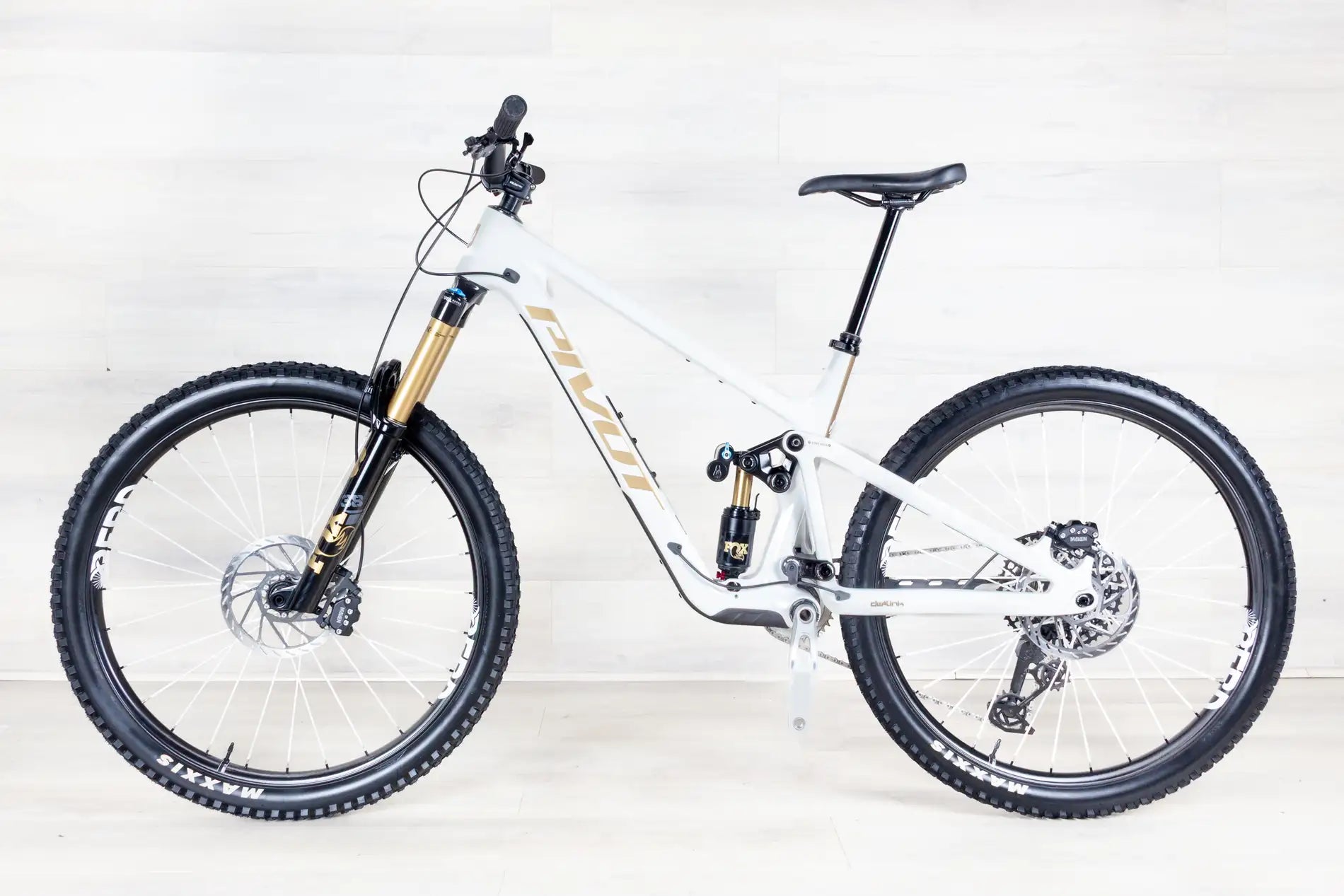 Pivot Firebird - 2025, Large