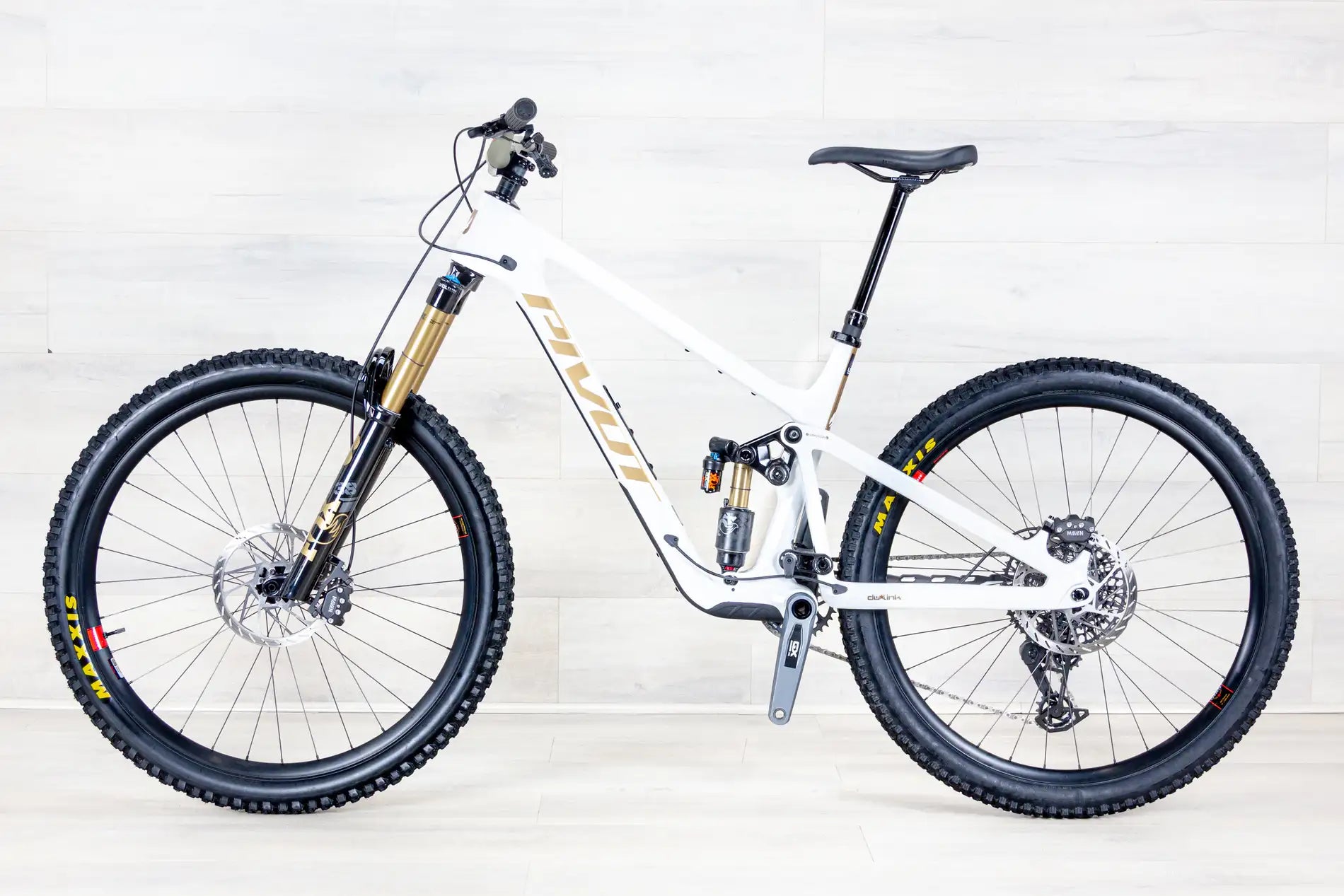 Pivot Firebird Pro - 2025, Large