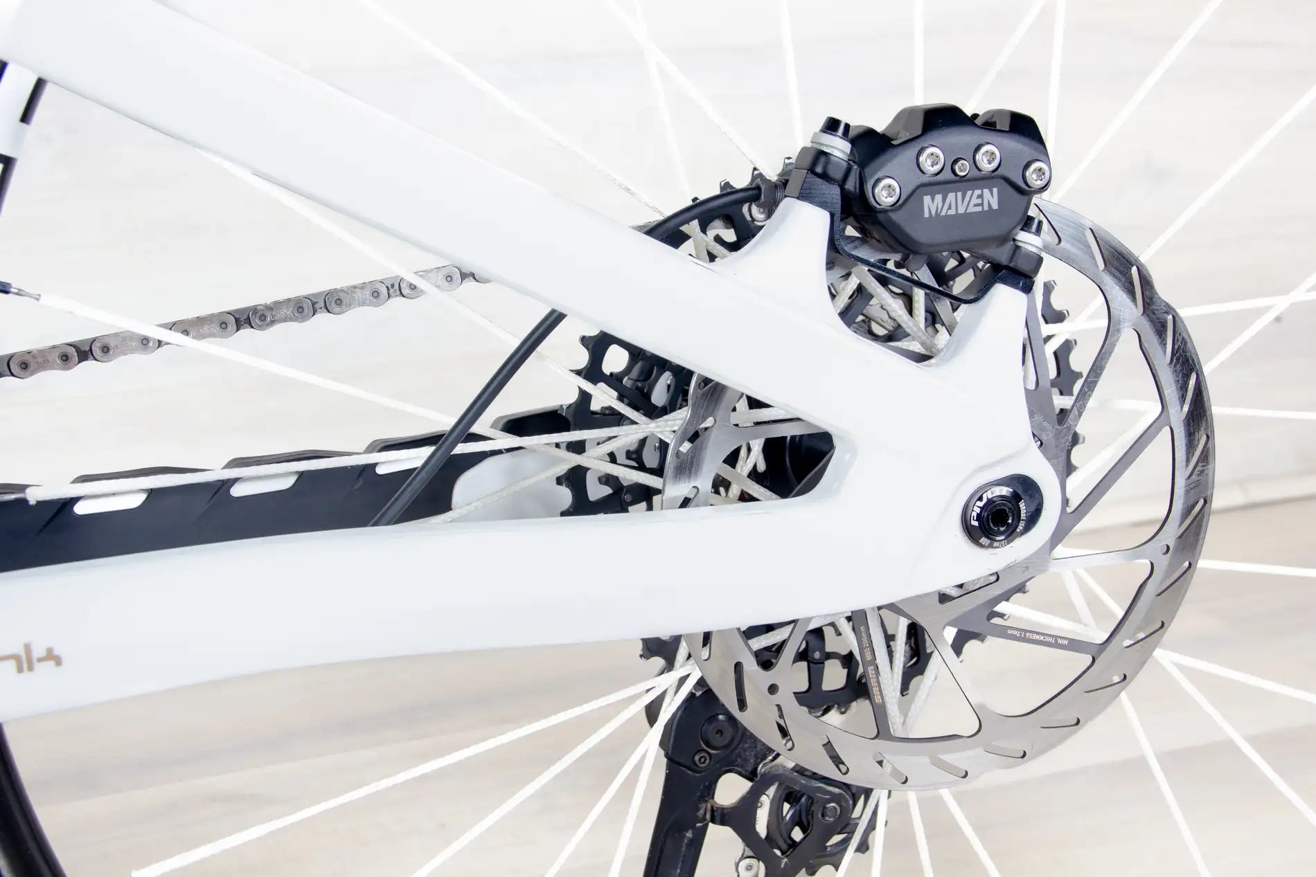 Pivot Firebird - 2025, Large