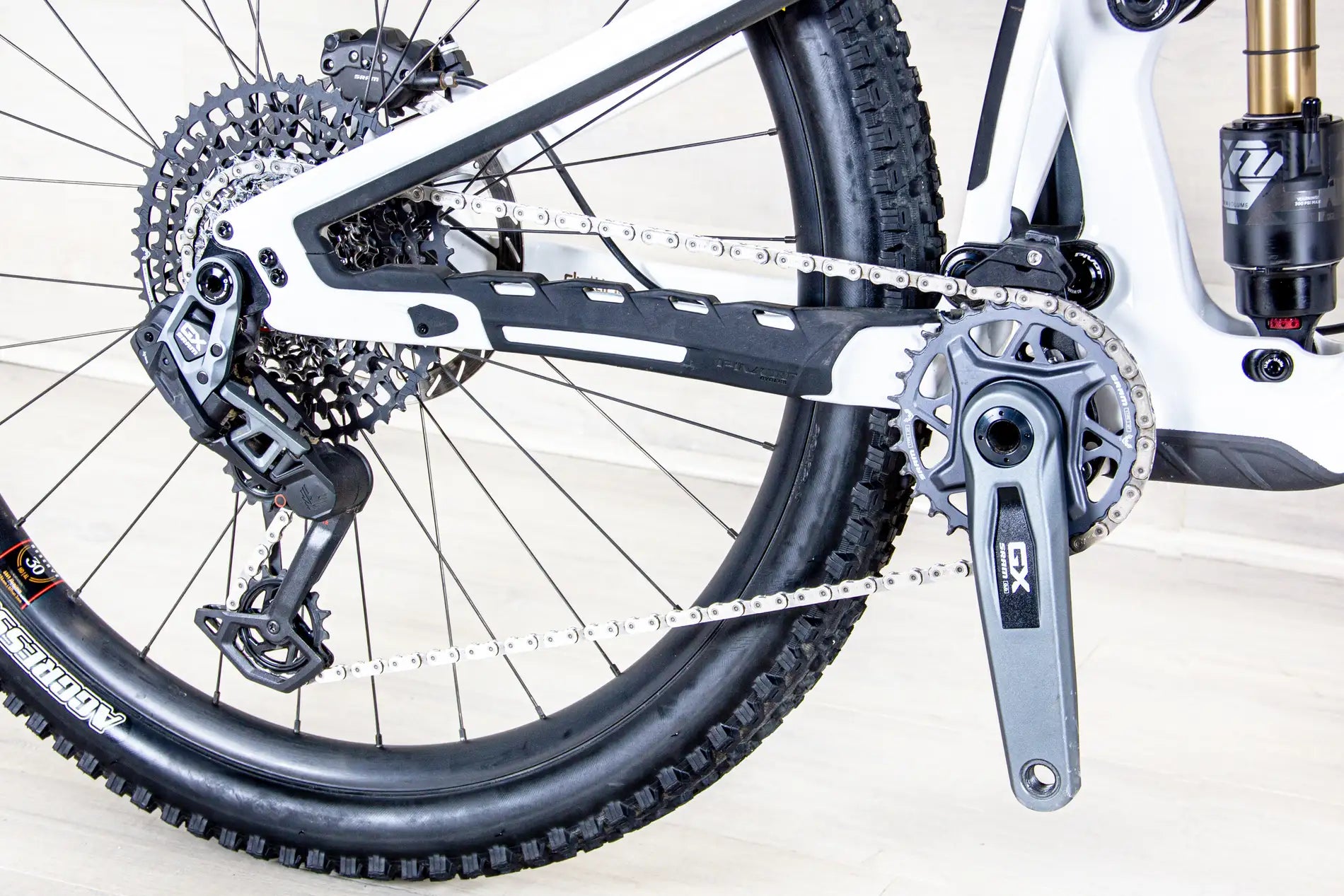Pivot Firebird Pro - 2025, Large