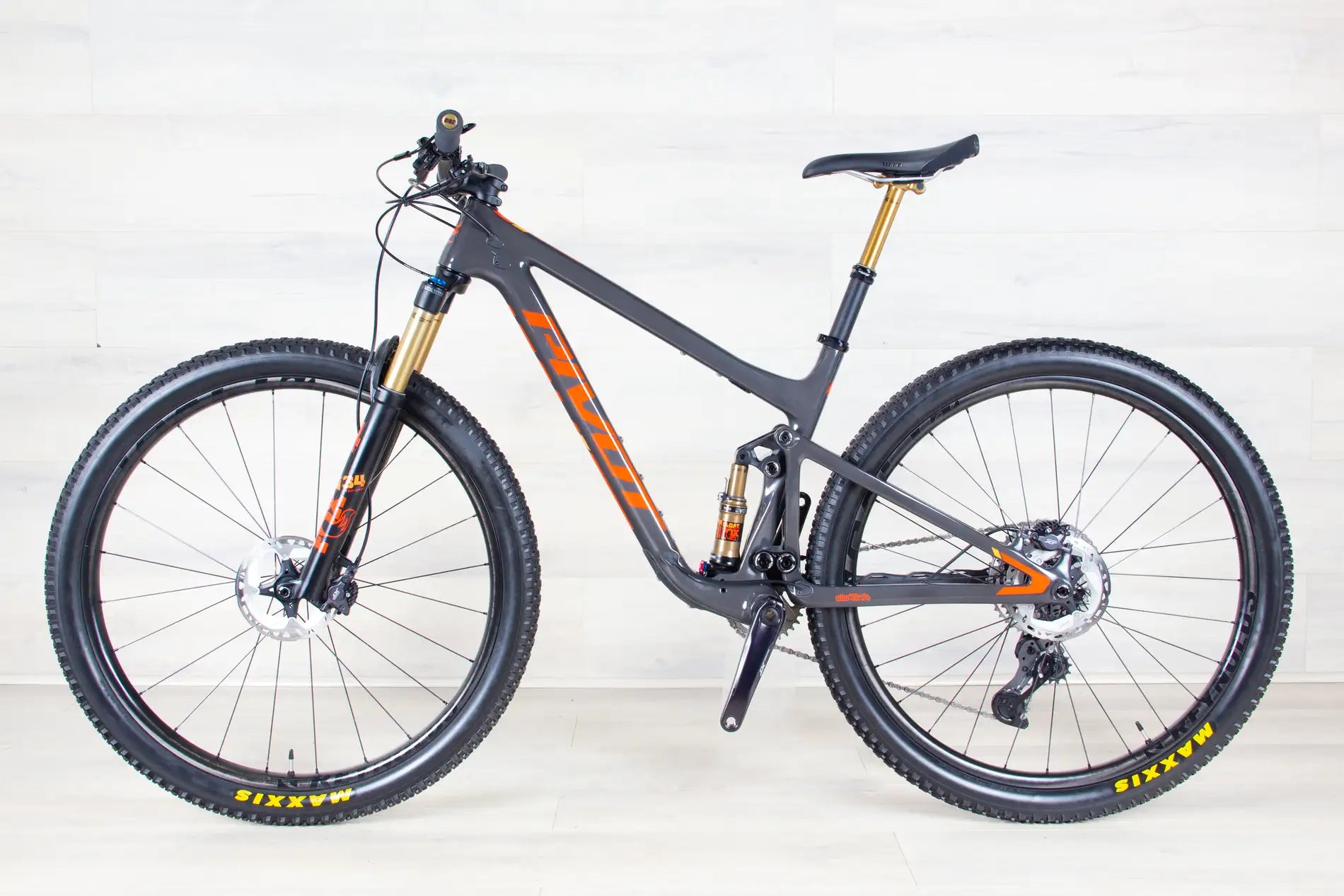 Pivot Mach 4 SL - 2023, Medium