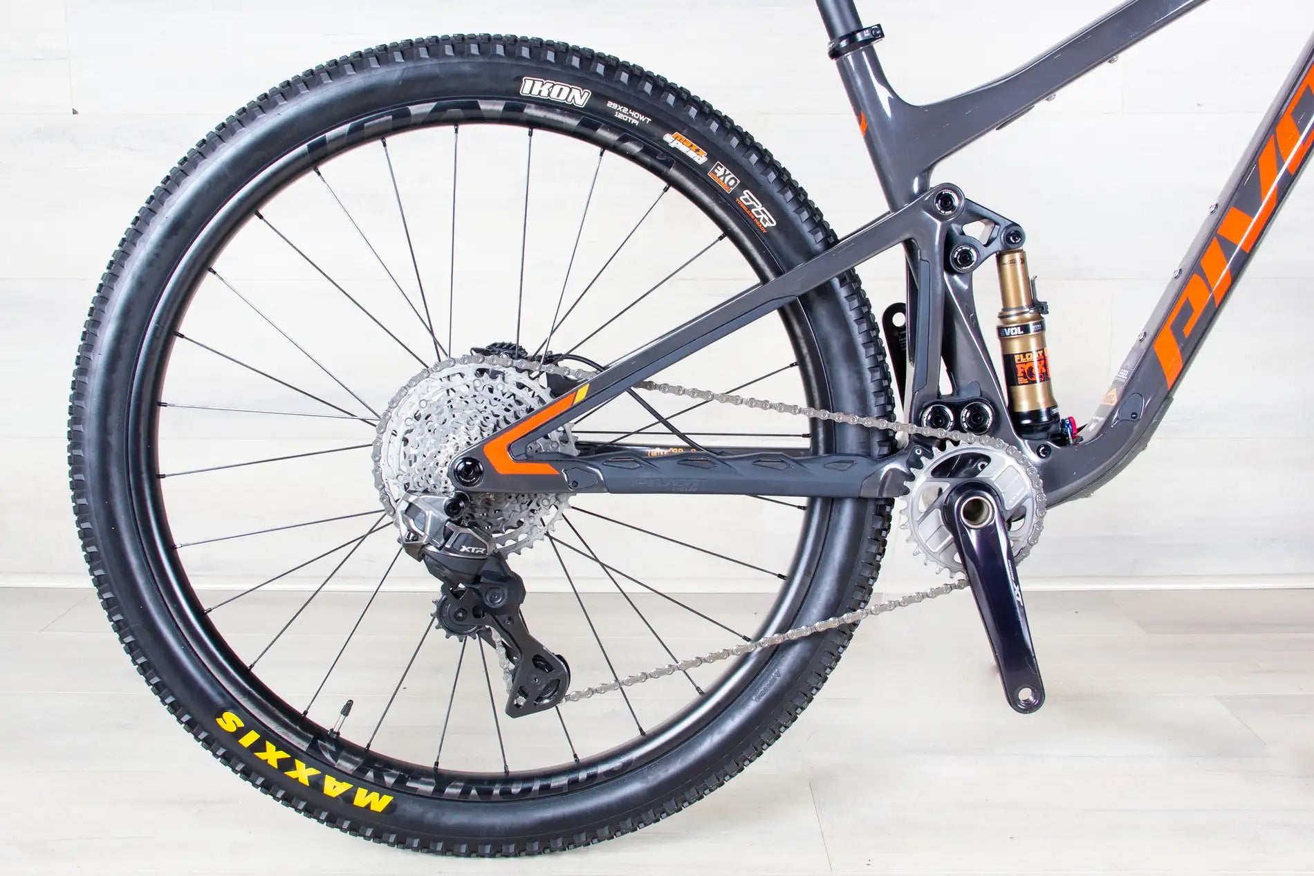 Pivot Mach 4 SL - 2023, Medium
