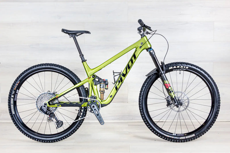Pivot Switchblade - 2023, Large