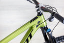 Pivot Switchblade - 2023, Large