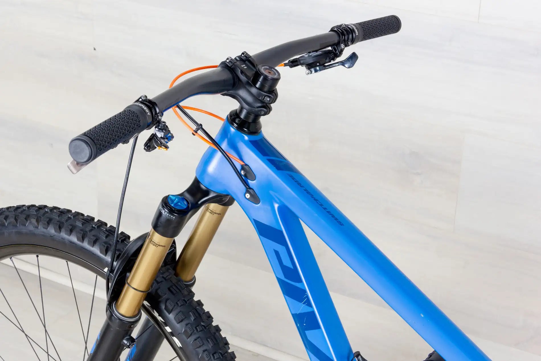 Pivot Switchblade V2 - 2021, Medium