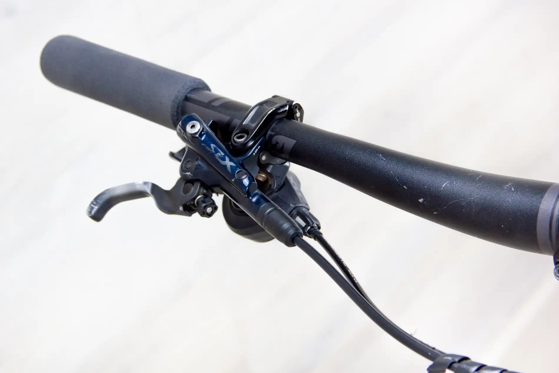 Pivot Switchblade Race - 2022, Medium