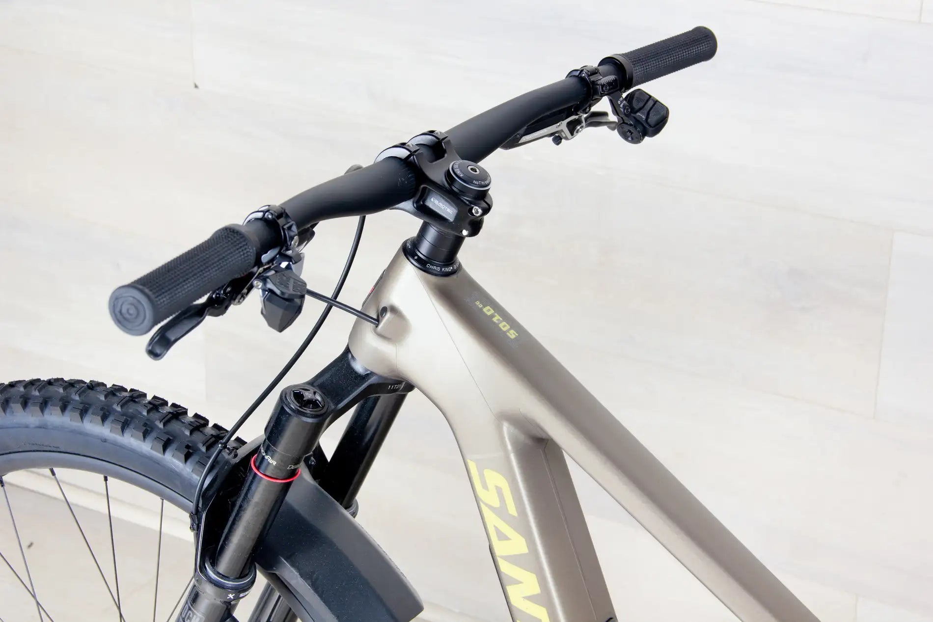 Santa Cruz 5010 CC - 2025, Small
