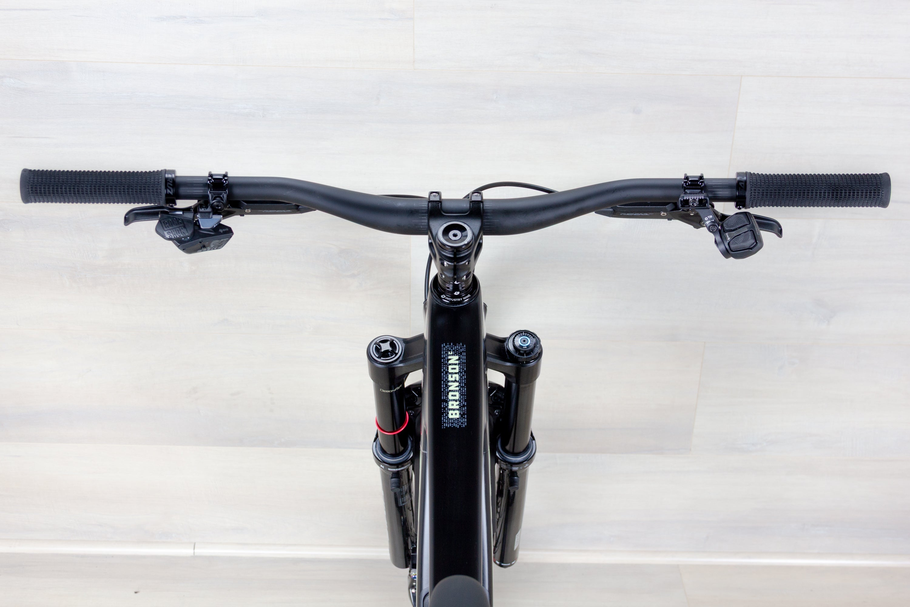 Santa Cruz Bronson C - 2024-25, Small