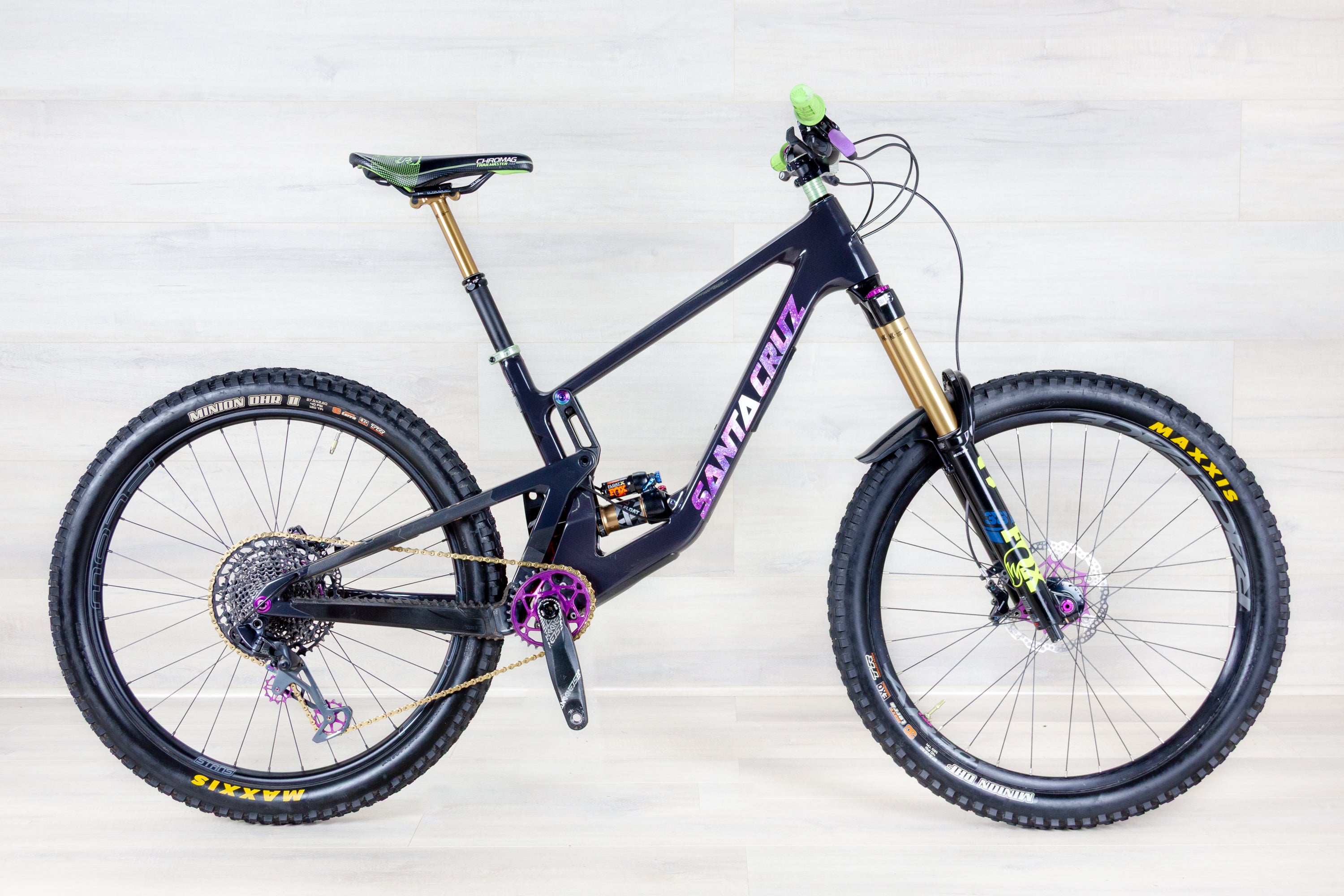 Santa Cruz 5010 C - 2020, Medium